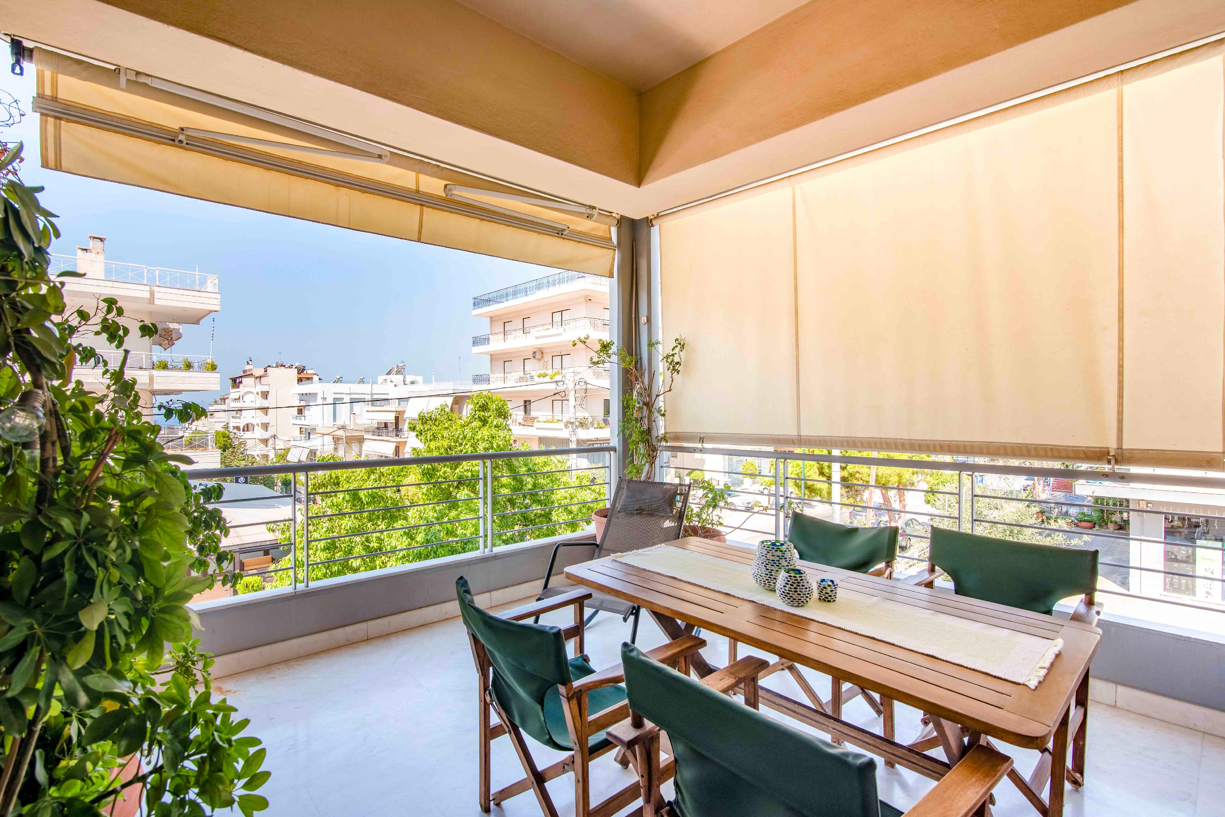 Bright family apartment in Αnο Glyfada with partial sea views