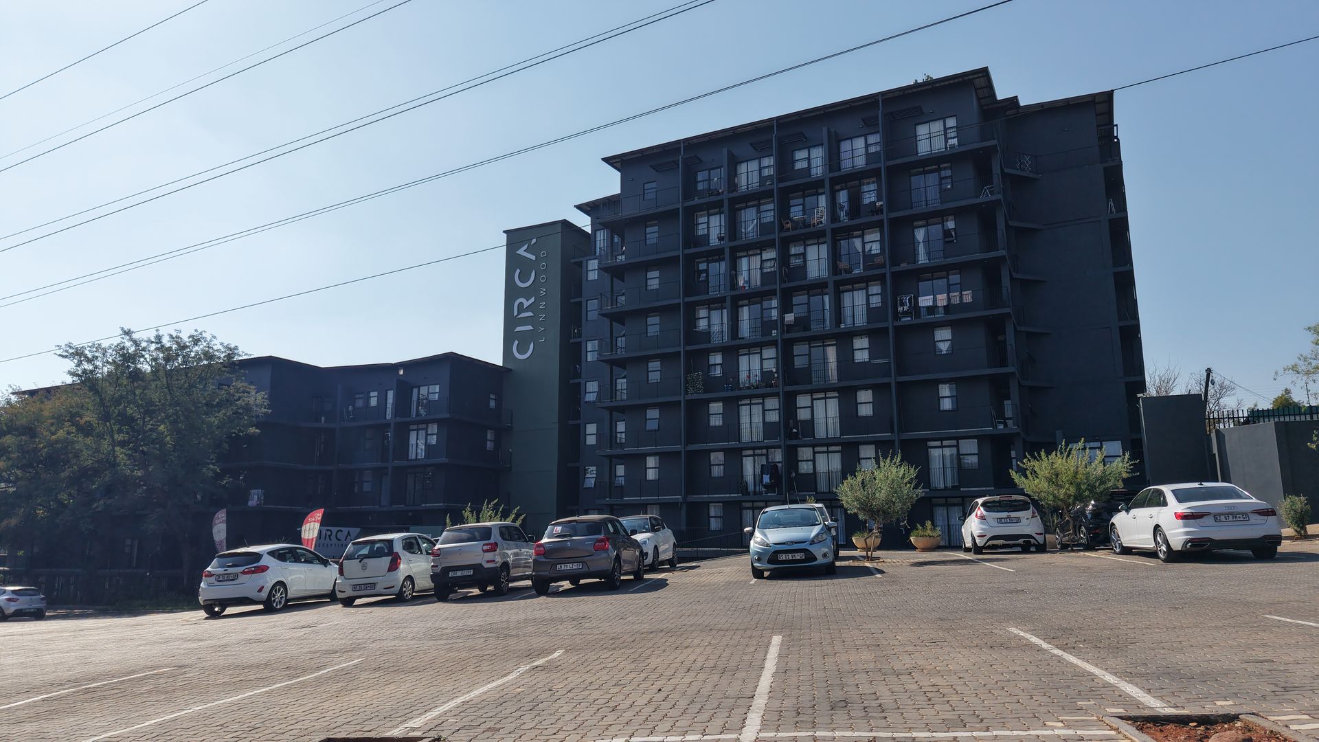 2 Bedroom apartment - NO COSTS