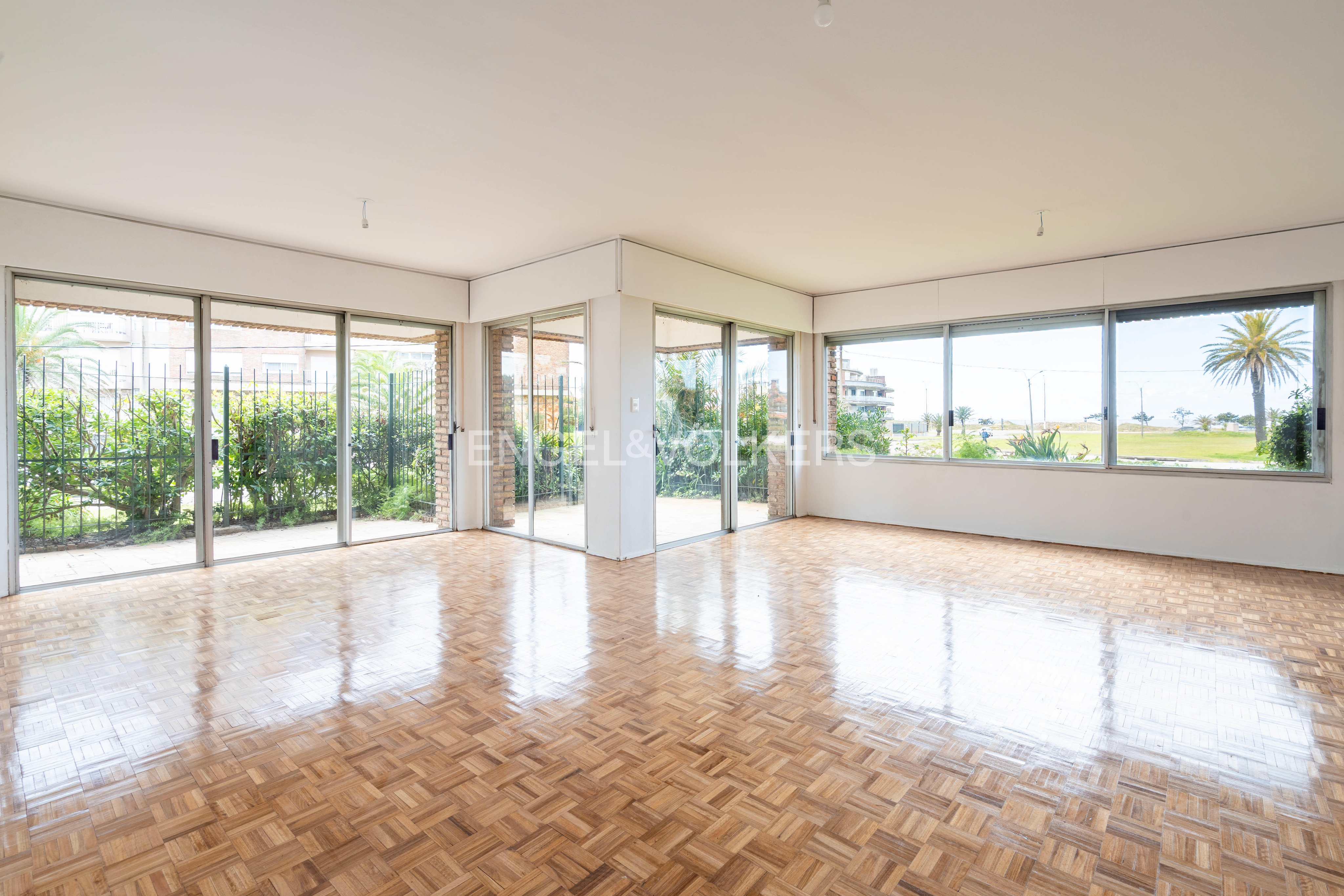 3-Bedroom Apartment with Maid’s Quarters for Rent in Carrasco, with Beach View and Garden