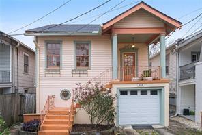Spacious 3 bedroom + 2.5 Bath in Broadmoor!