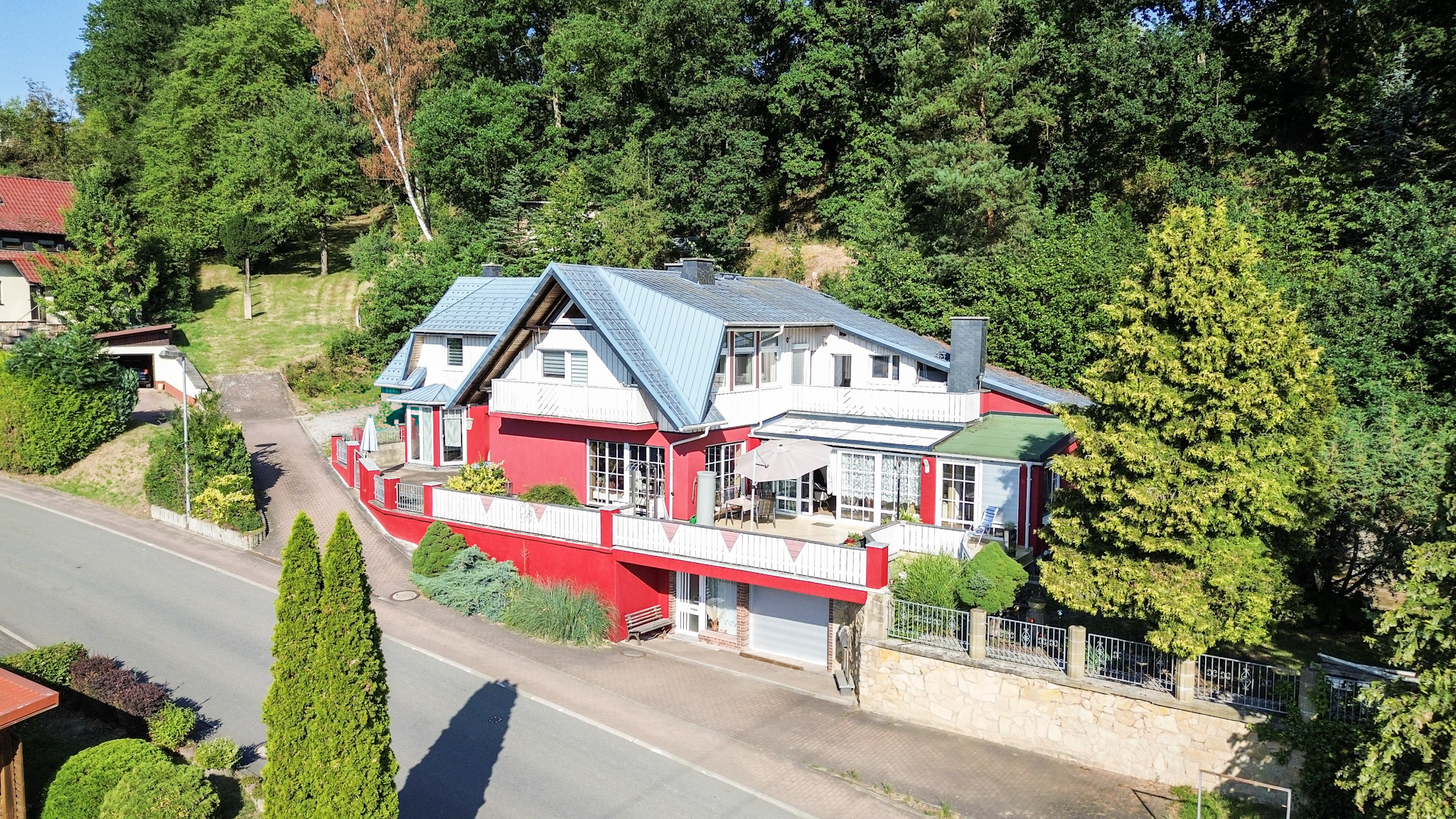 Exklusives Zuhause mit viel Raum zum Leben im Herzen Südthüringens
