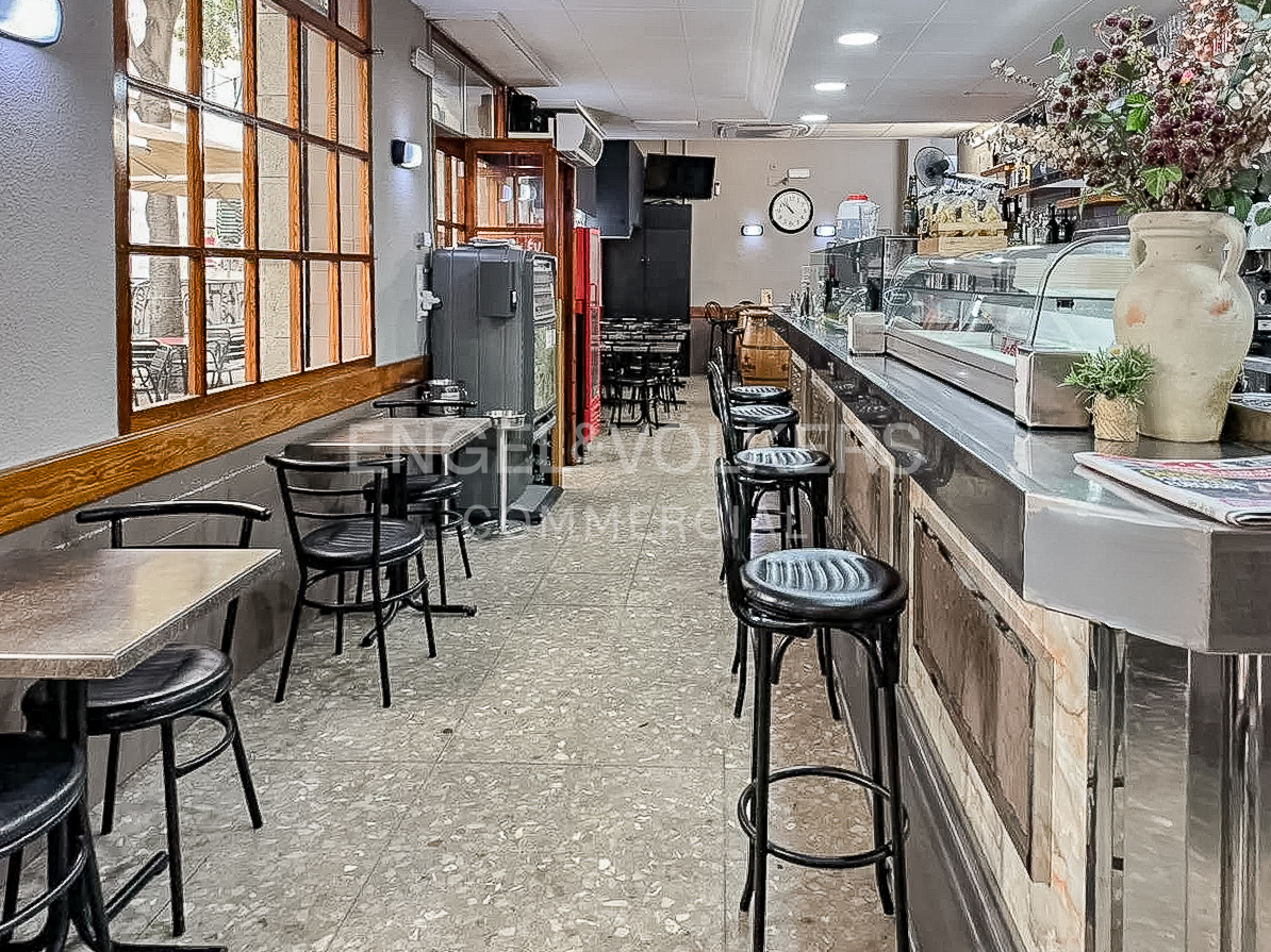 Local con Licencia C3 + VIVIENDA en El Raval (Ciutat Vella)