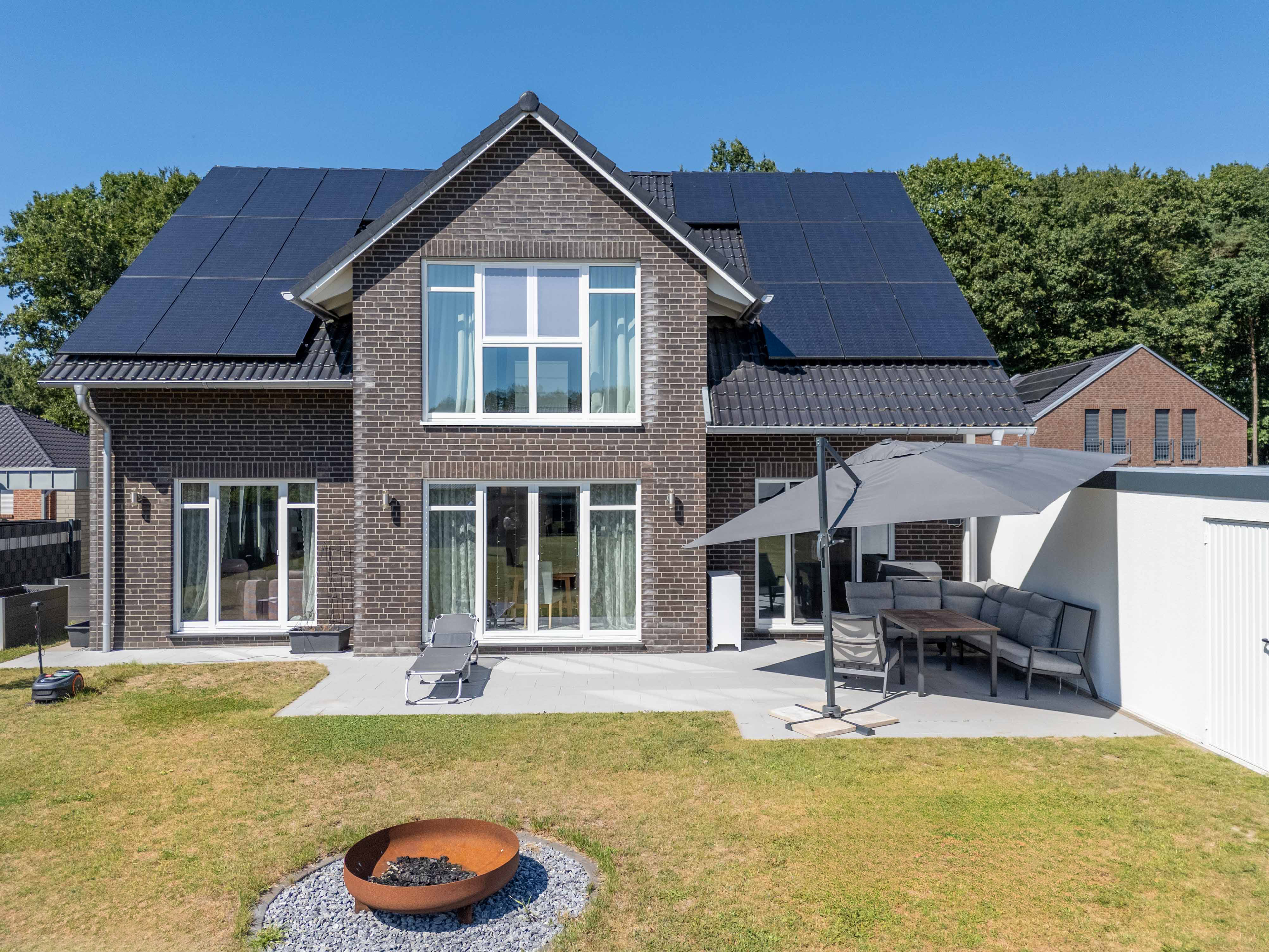 Energieeffizientes KfW-55 Einfamilienhaus in schöner und ruhiger Lage