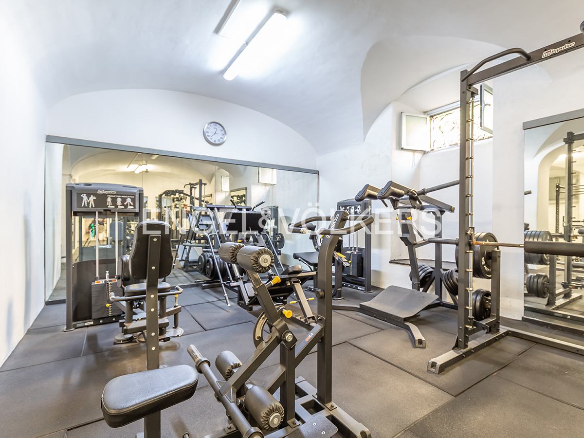 Excellent income-generating local investment on Via Mecenate