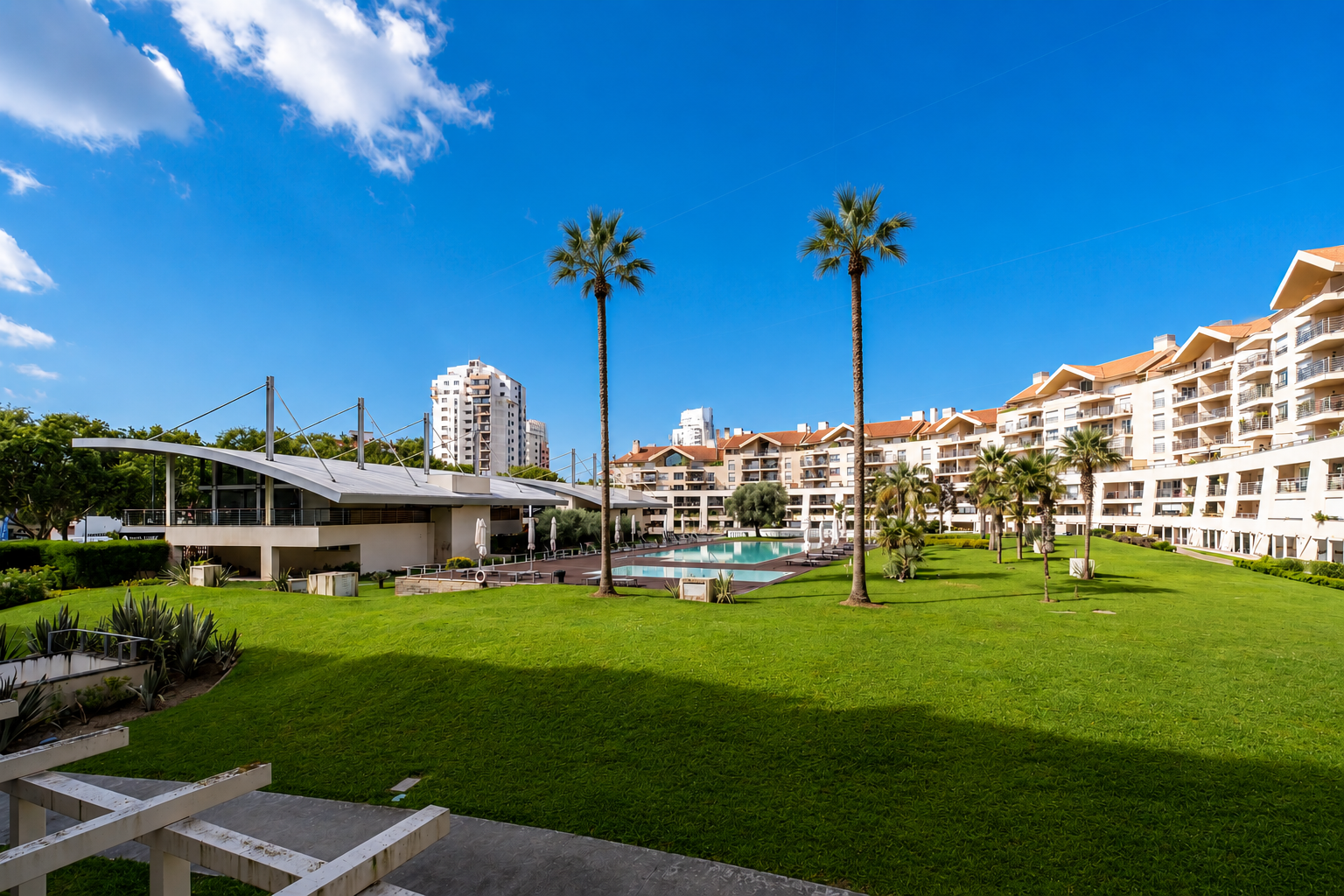 3-Bedroom Apartment | Cascais