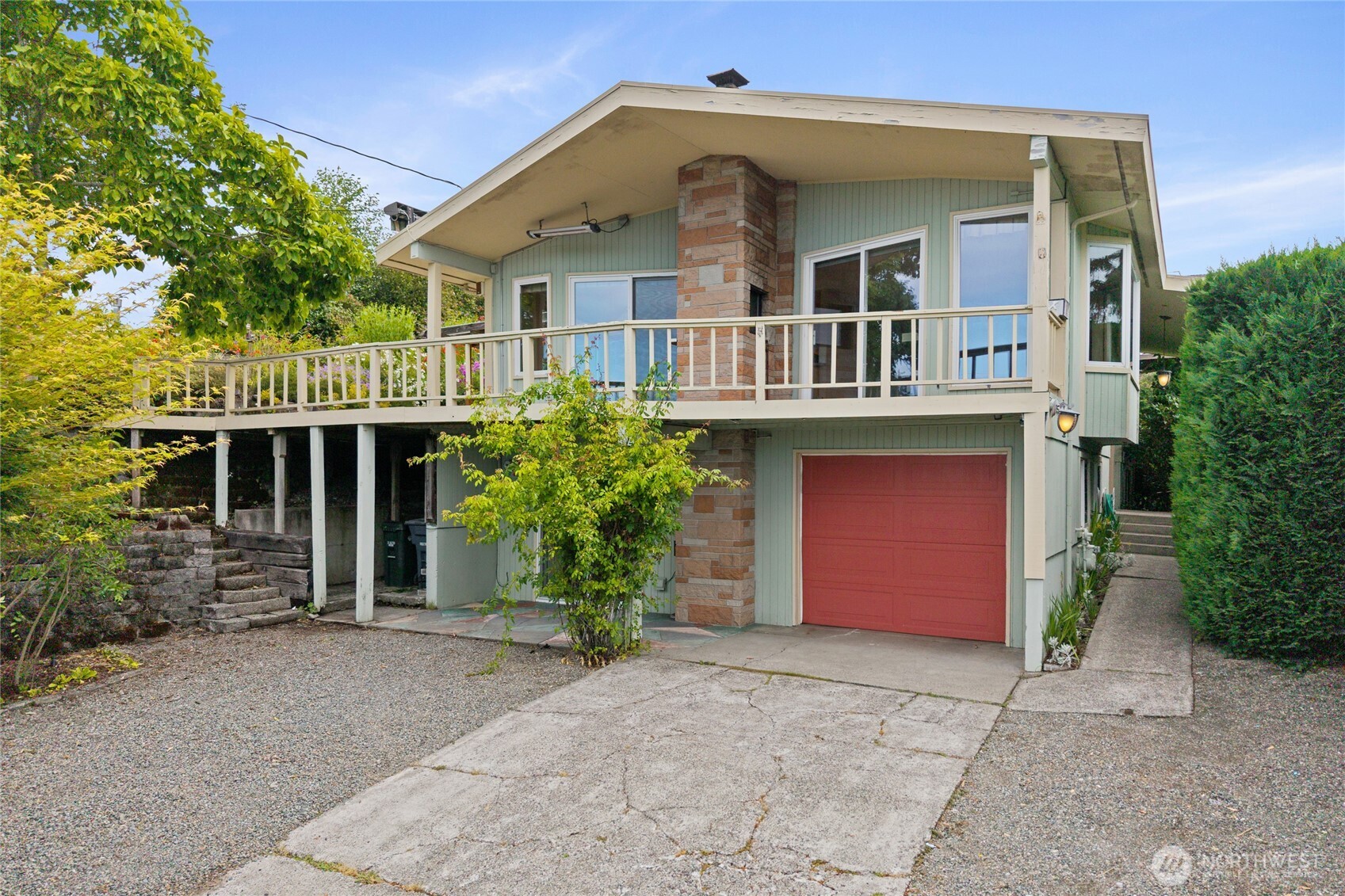 Capture Amazing Views in This Stunning Mid-Century Oasis!