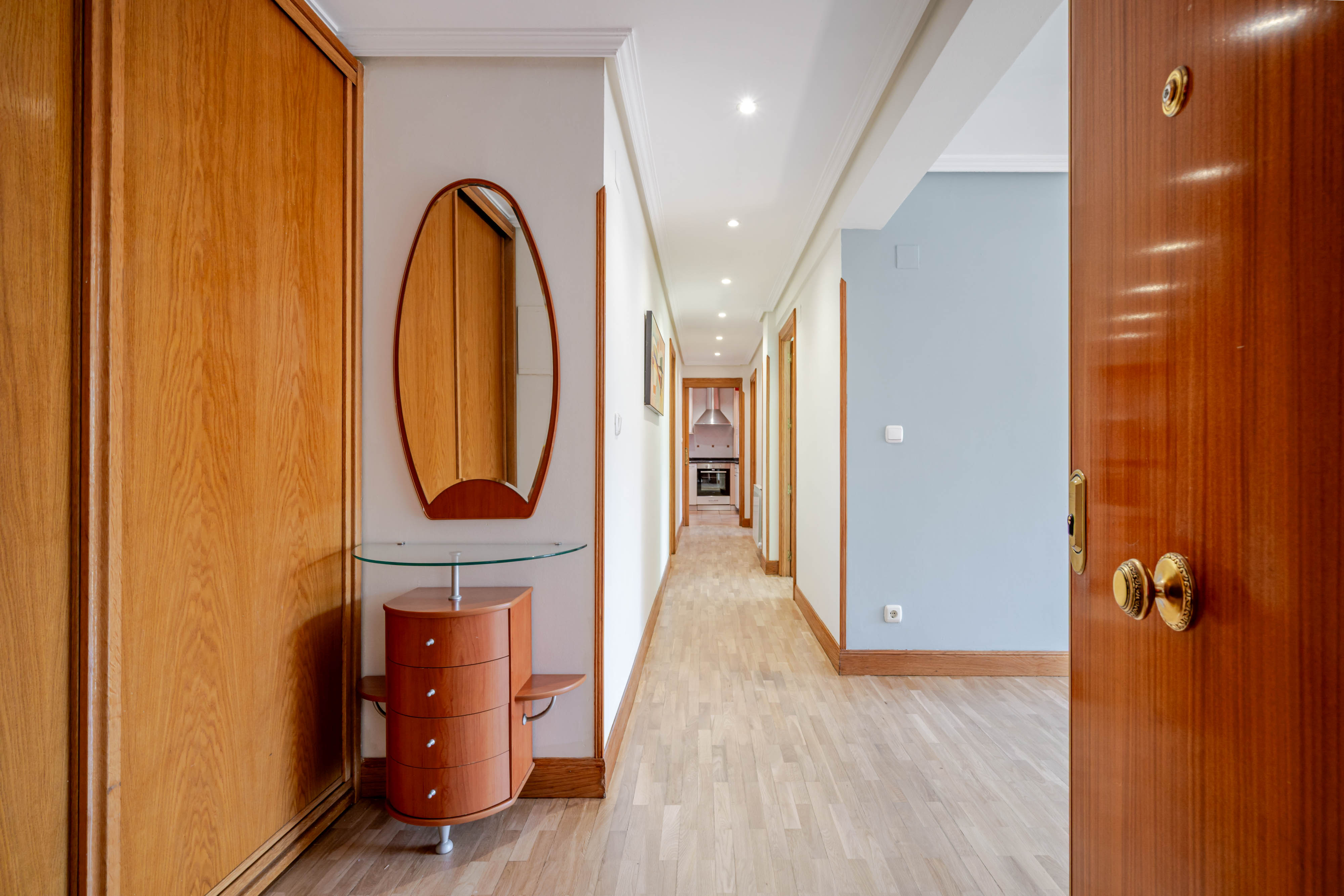 Bright exterior flat with unobstructed views
