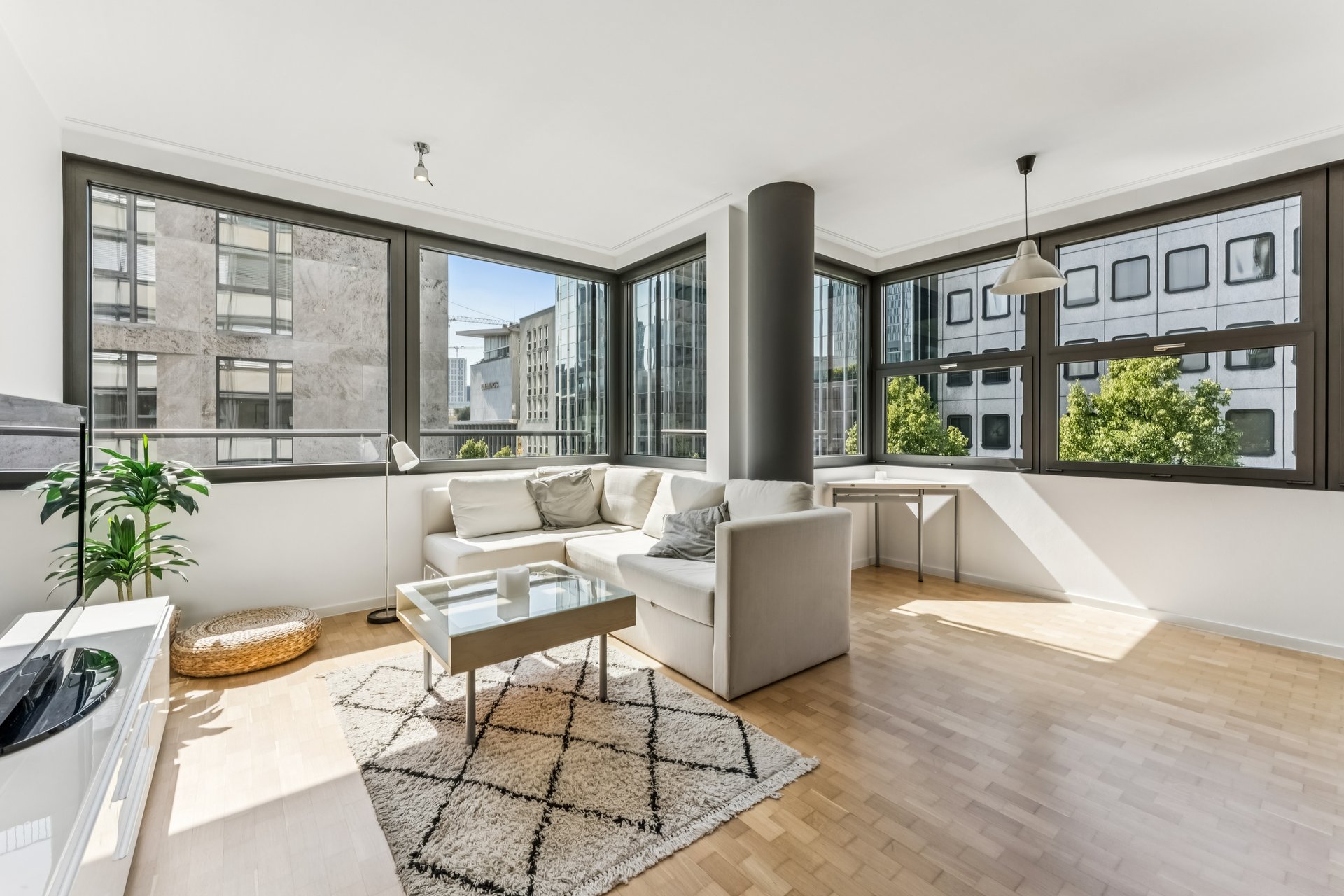 Elegant two-room city apartment – stylish retreat in the heart of downtown