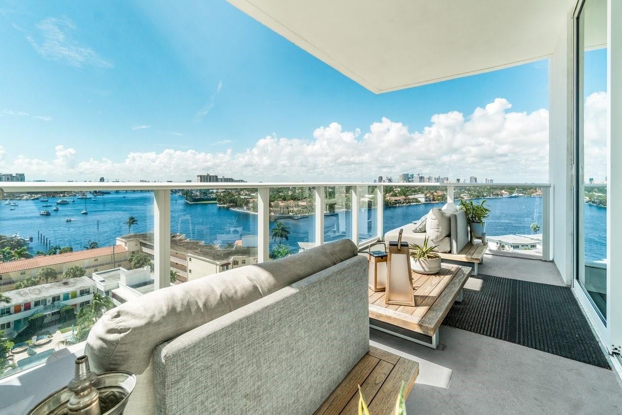 Live like you're on vacation at the Tiffany House