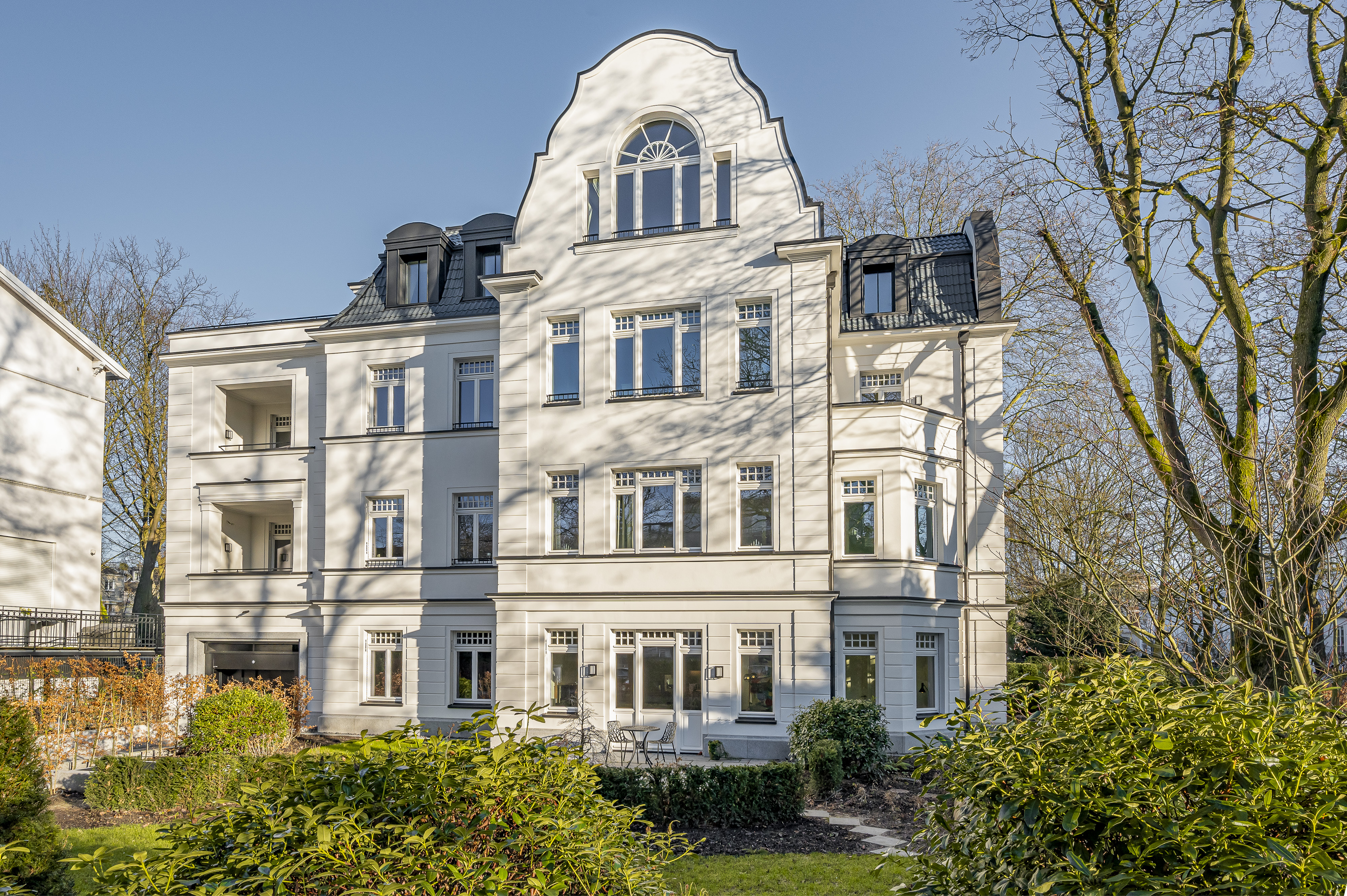 Außergewöhnlicher Neubau nahe der Alster.