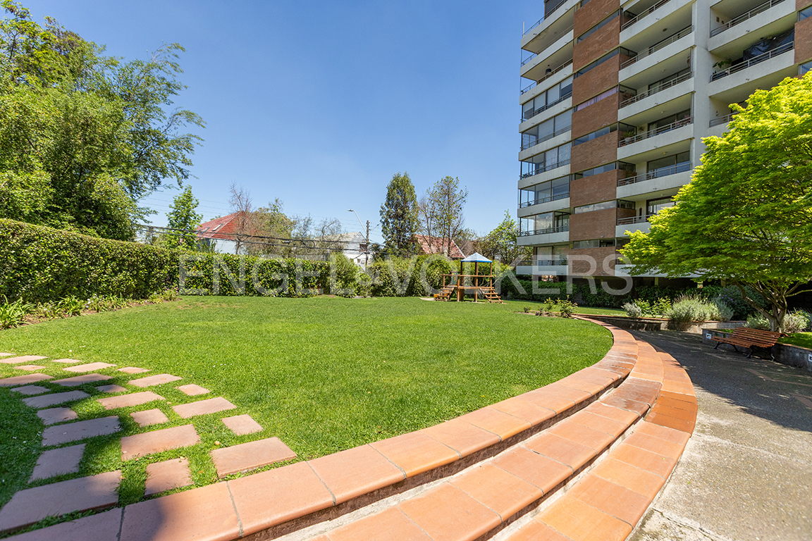 Arriendo departamento en condominio sector La Llavería