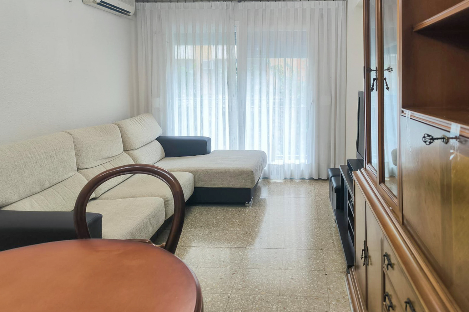 Spacious flat with balcony in Patraix