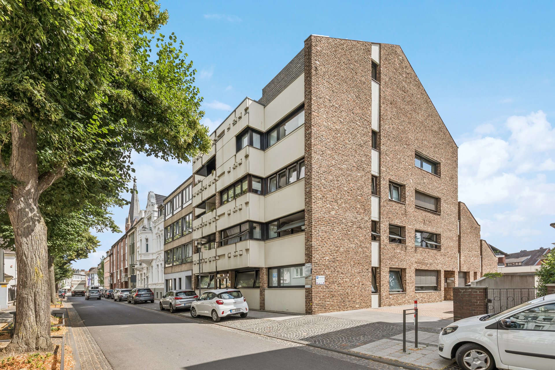 Penthouse in Eschweiler’s Prime Location