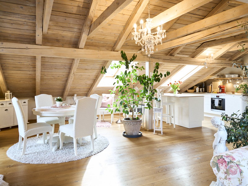 Dachgeschoßwohnung mit Flair