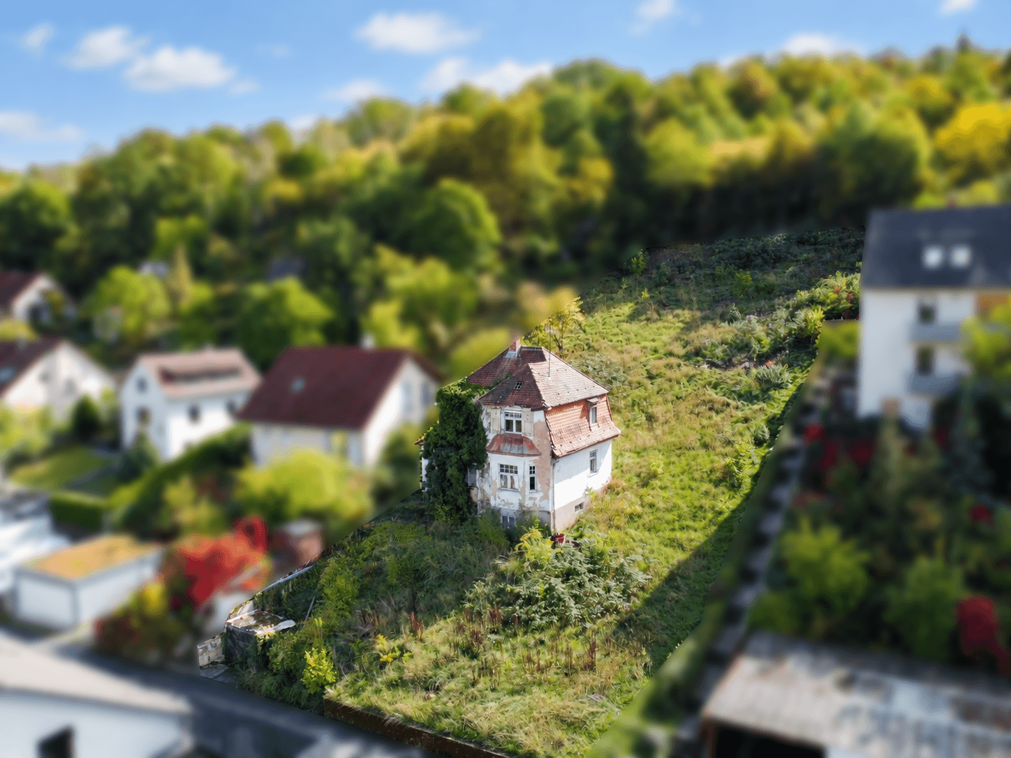 Wo große Visionen zuhause sind: Exklusives Baugrundstück an der Würzburger Stadtgrenze
