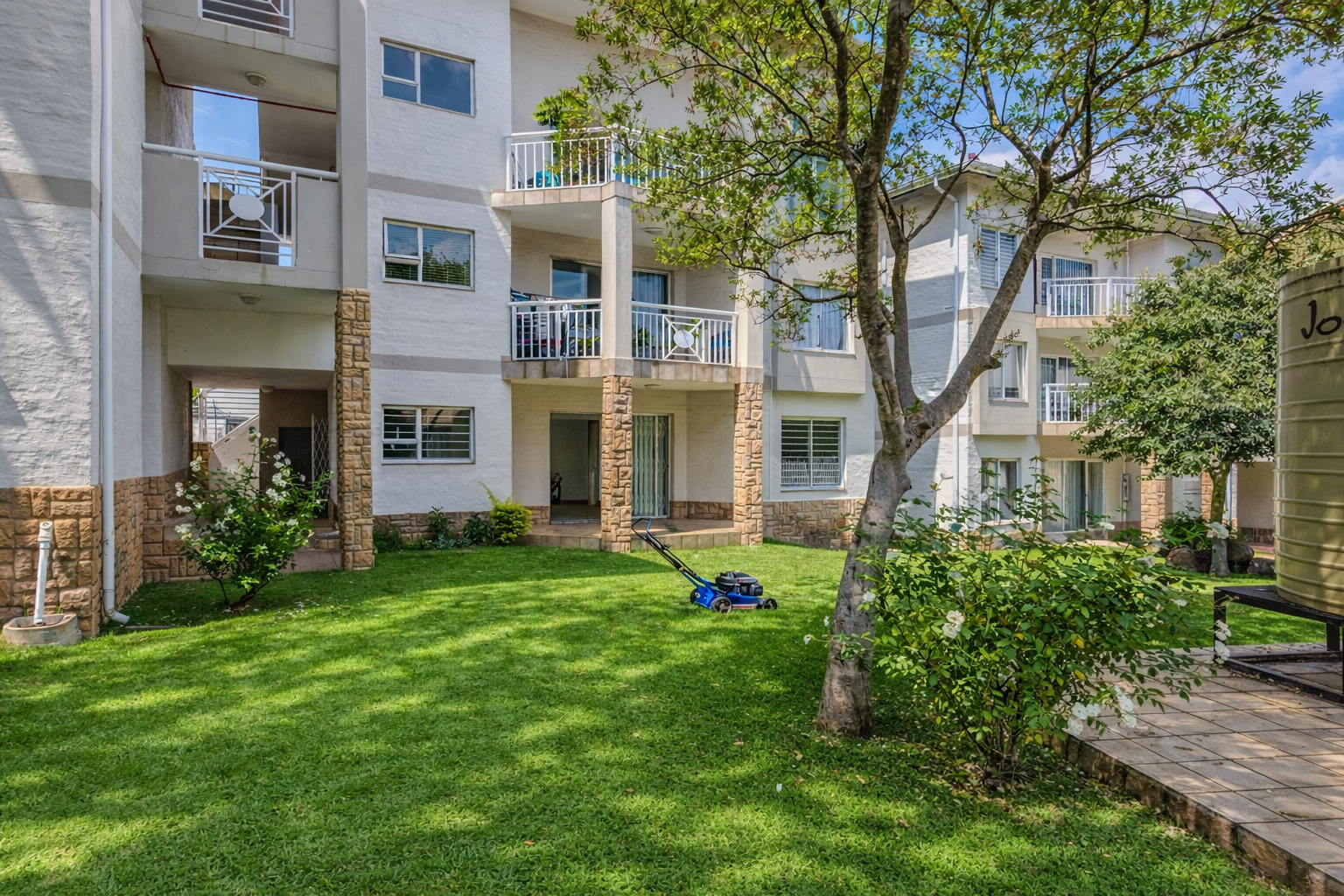 2 Bedroom 2 Bathroom apartment for sale
