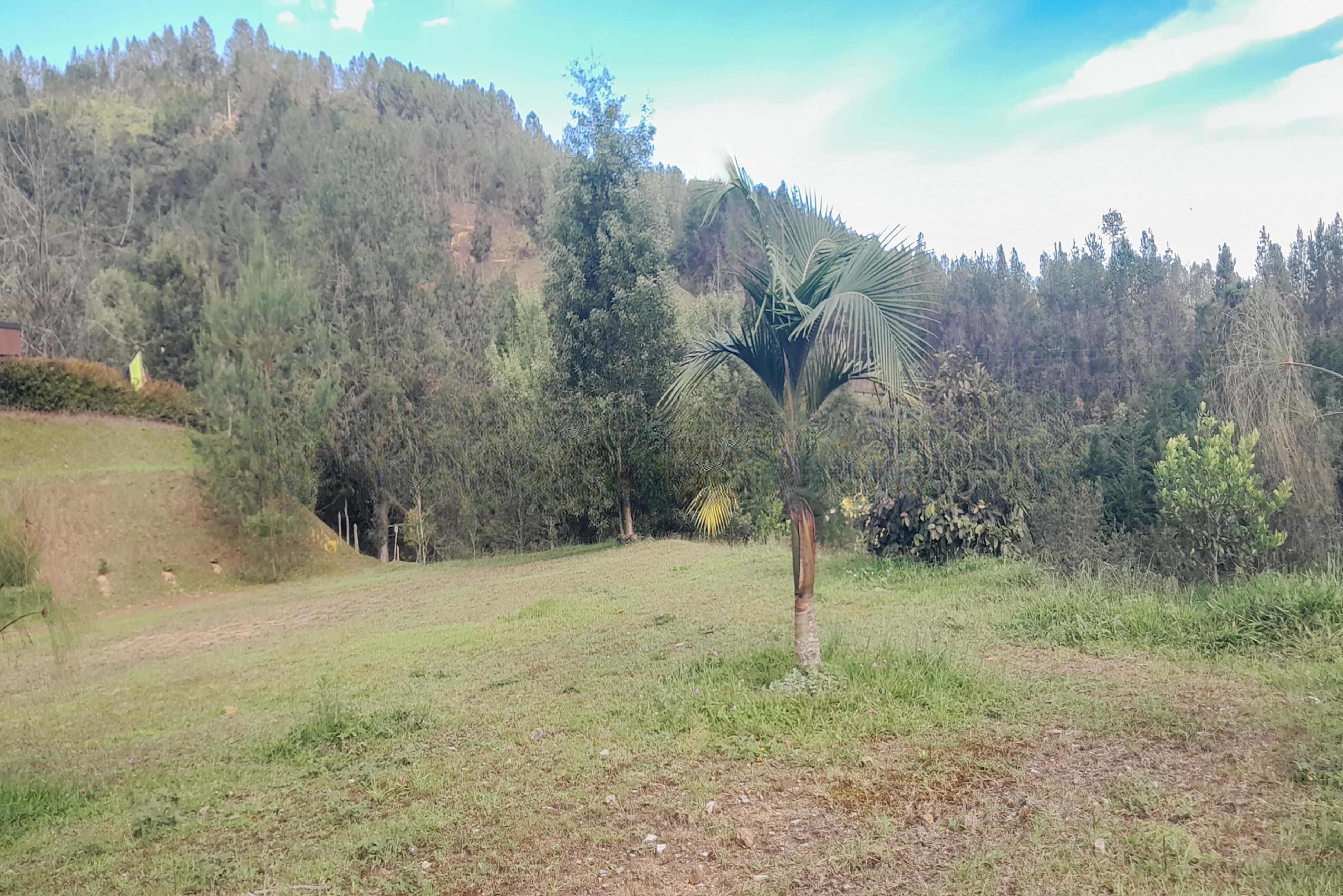 Lote para venta en exclusiva parcelación en el Retiro