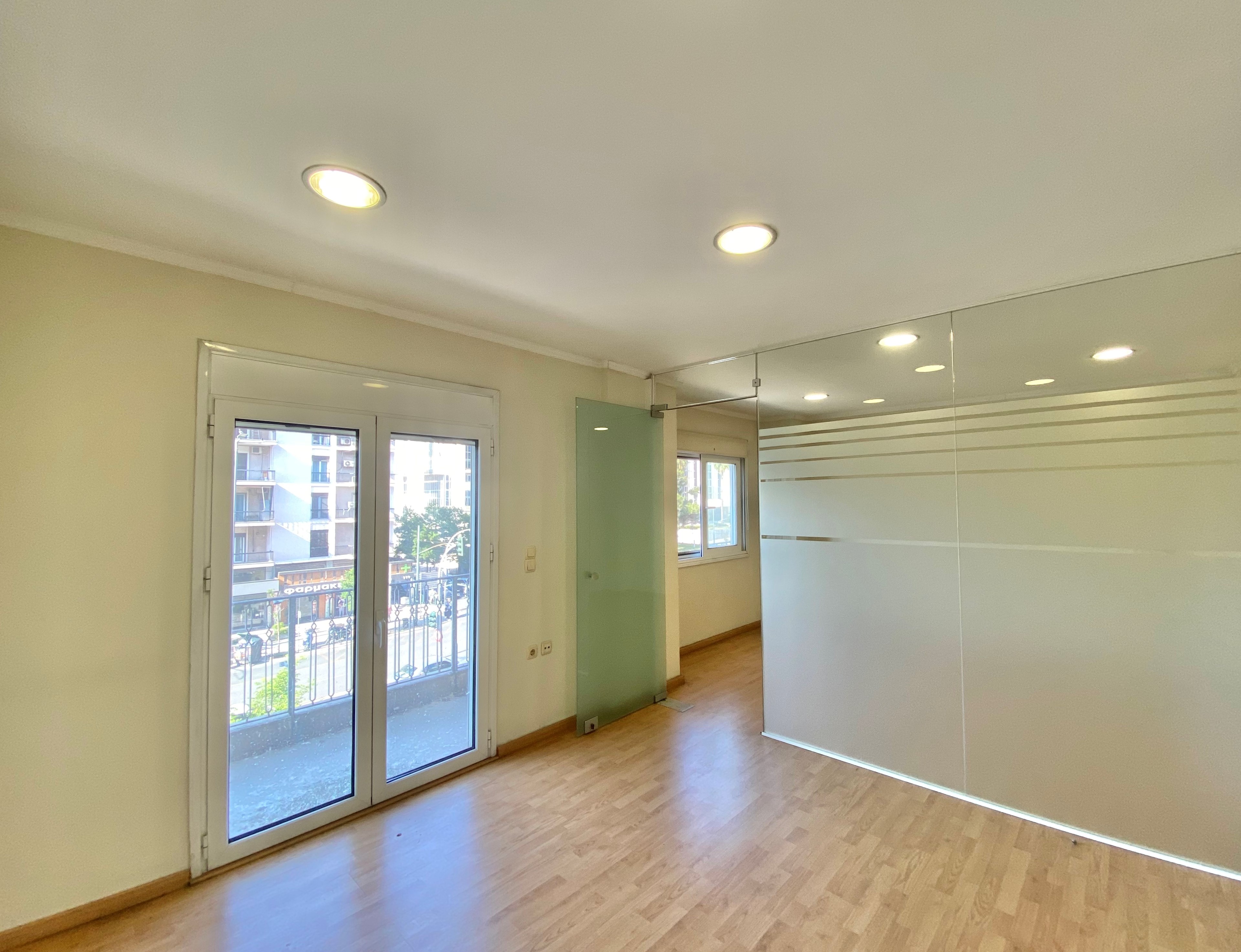 Bright apartment 43 sq.m. in a prime location