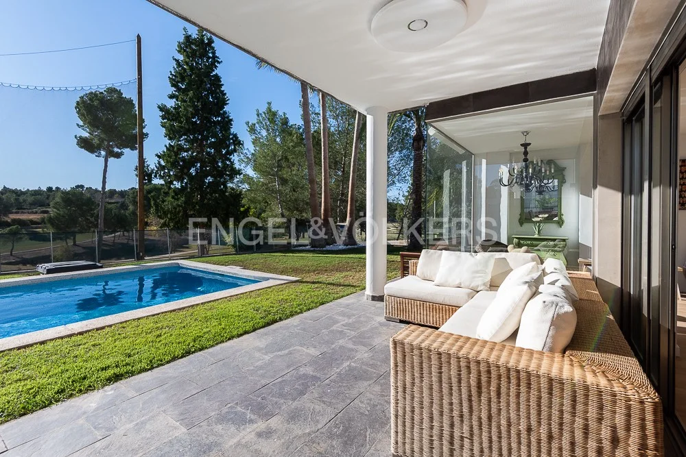 Modern and family style in El Bosque
