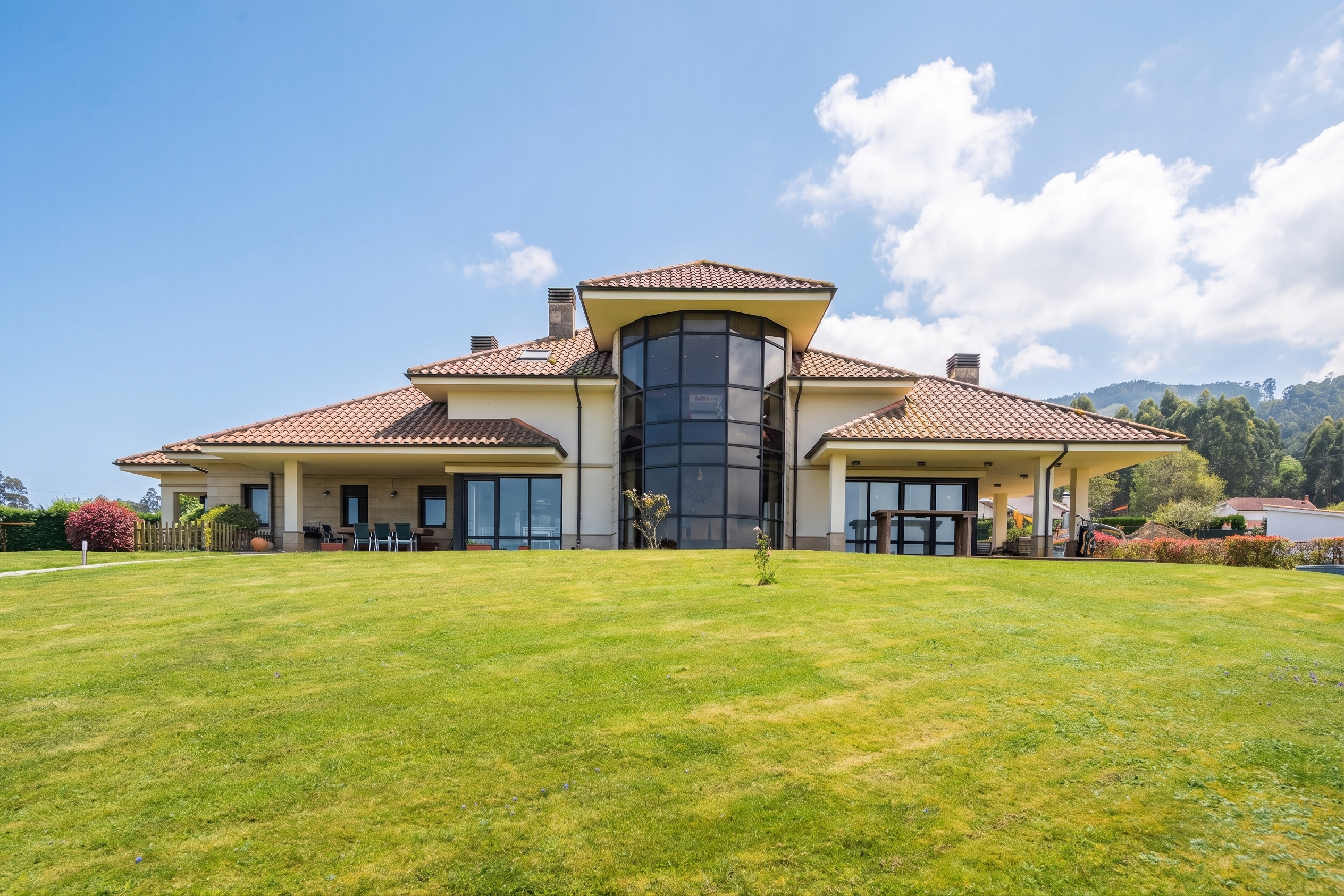 Exclusiva casa con piscina y gran jardín