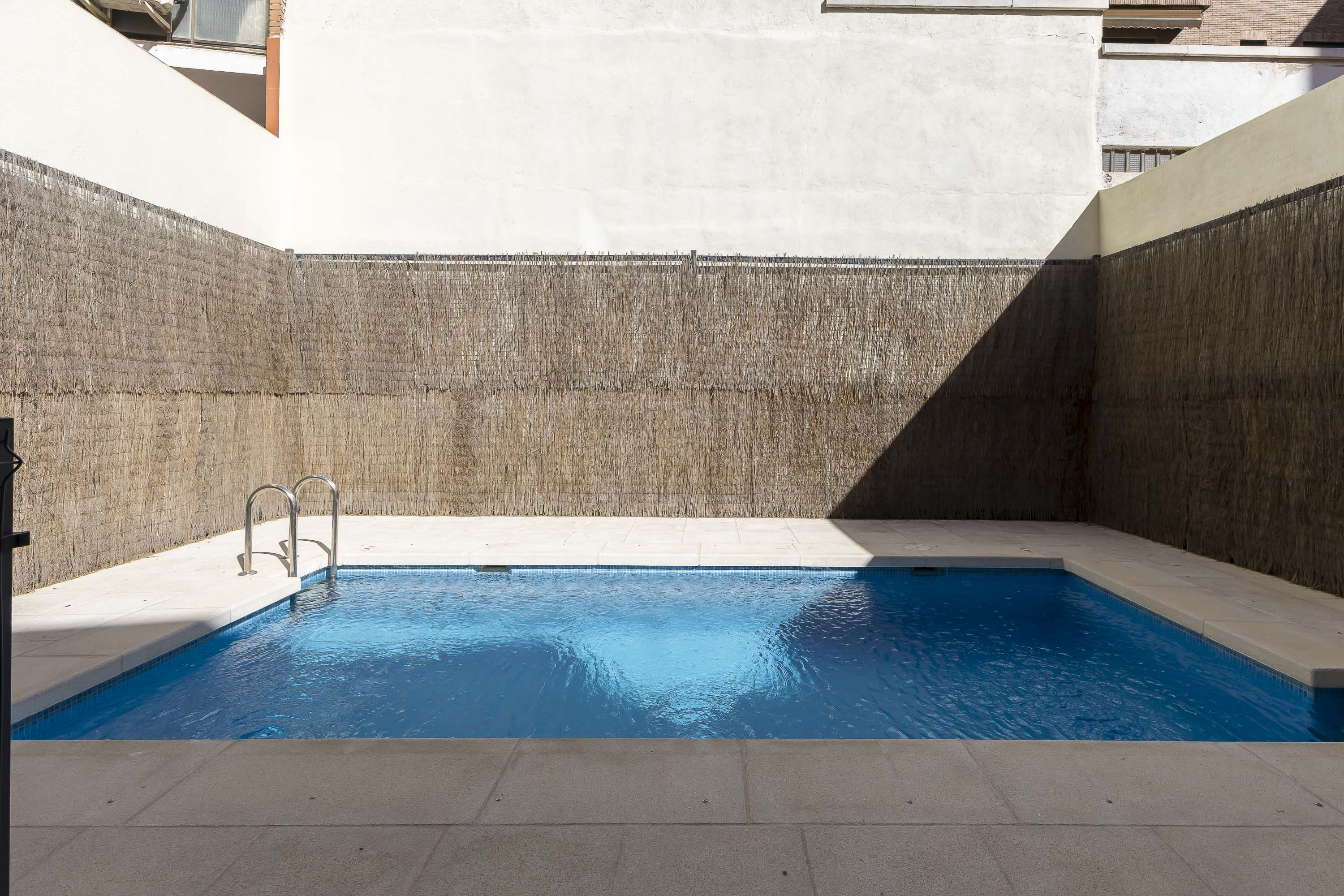 Exclusive new-build property with pool and garage in Salamanca District