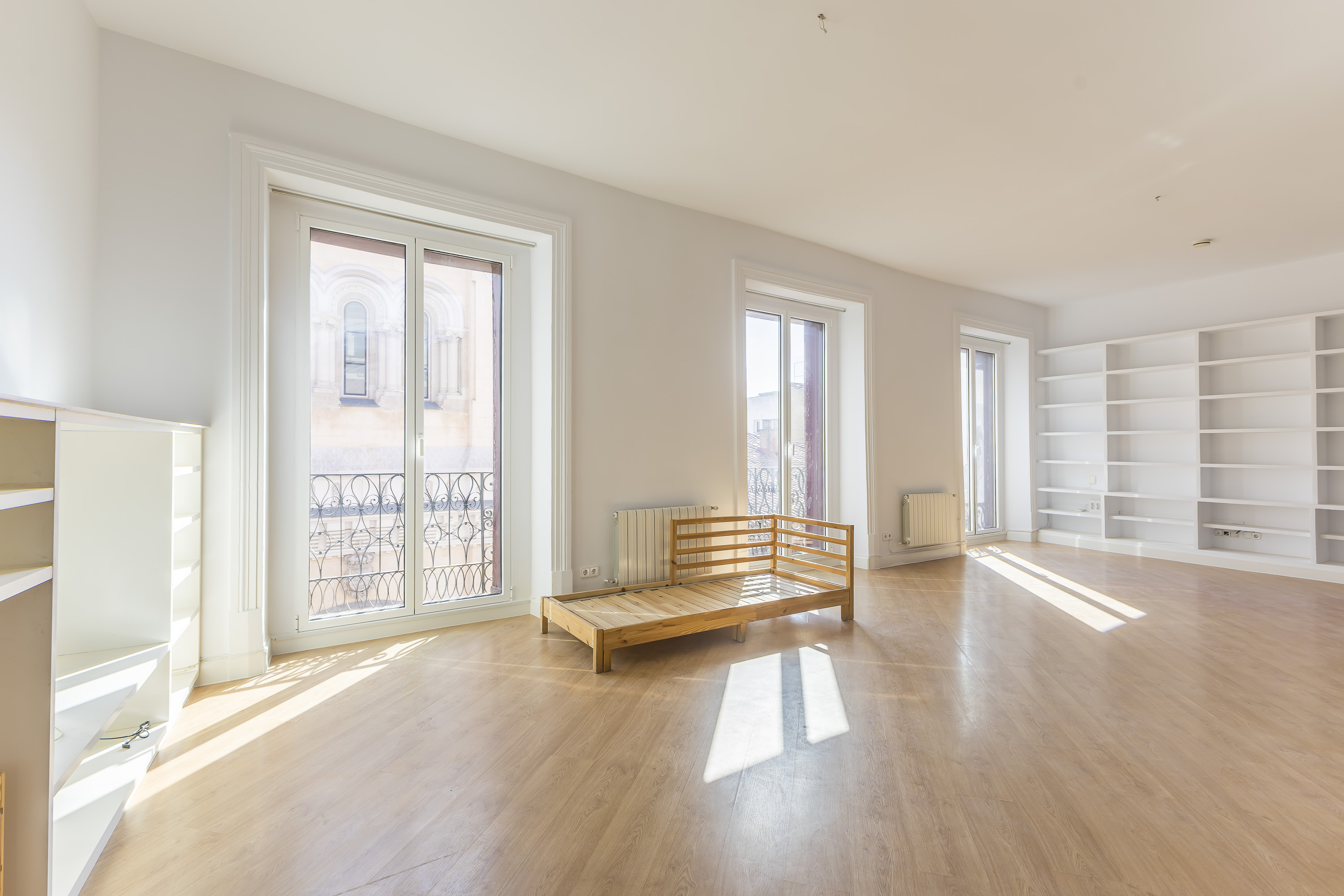 Exterior Two Bedroom Apartment with Balconies and Unobstructed Views in Cortes