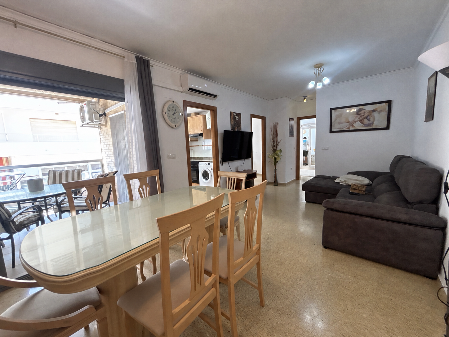 Bright apartment with sea views in "Puerto de Sagunto" for July and August