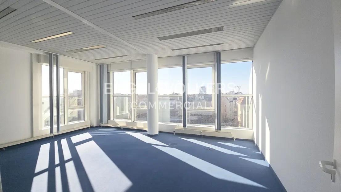 Ihr neues modernes Büro mit großzügiger Terrasse in Wilmersdorf