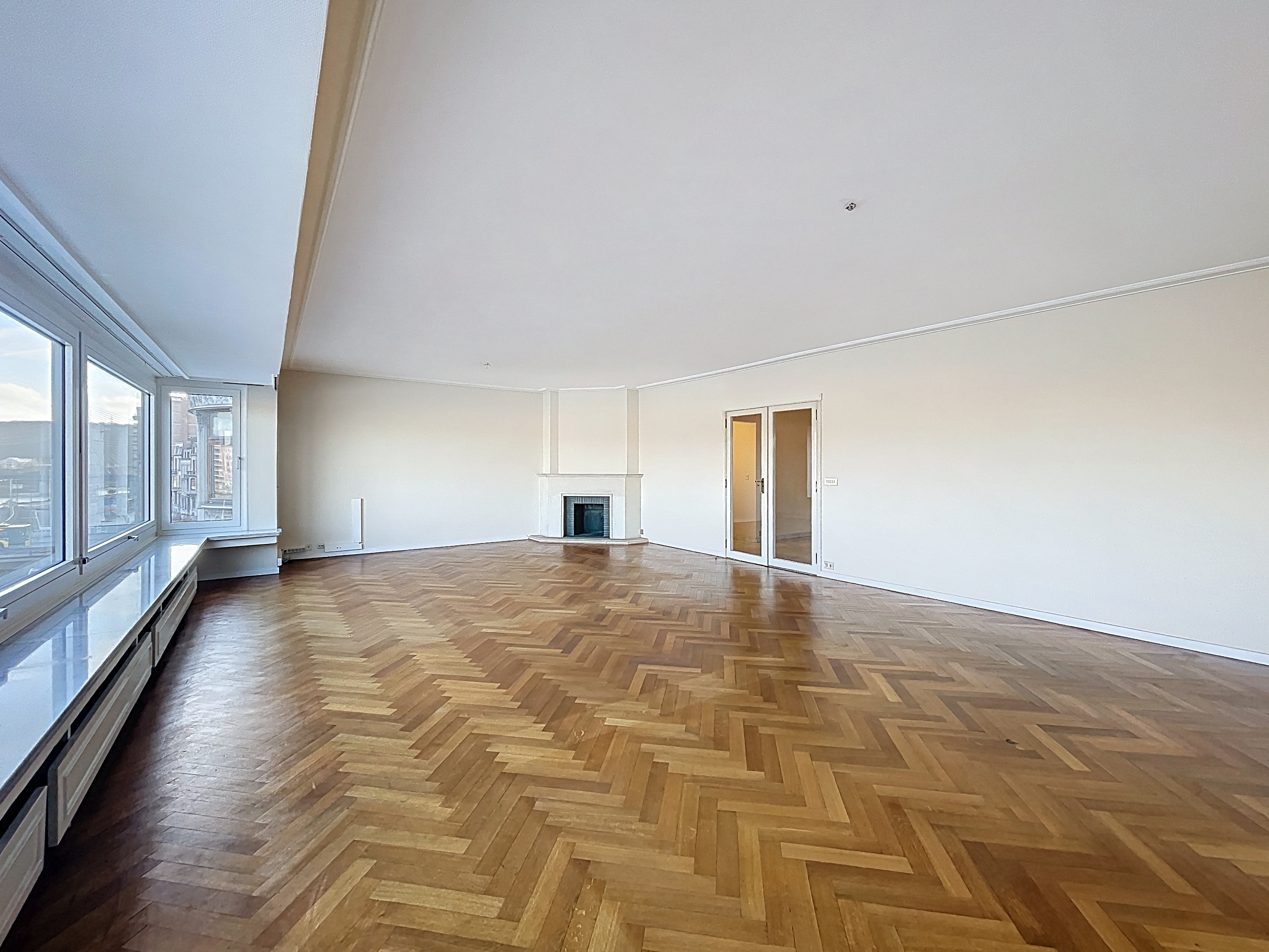 Apartment with breathtaking view of Quai de Rome