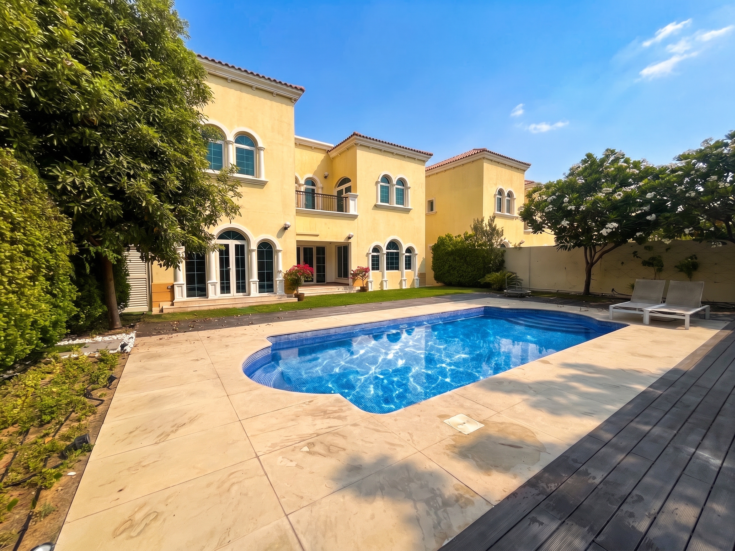Landscaped | Internal | District 5 | Vacant August