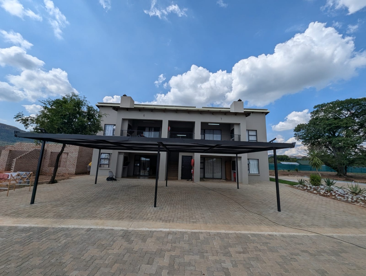 Brand new 2 bedroom unit, 1 bathroom, prepaid gas, power, water