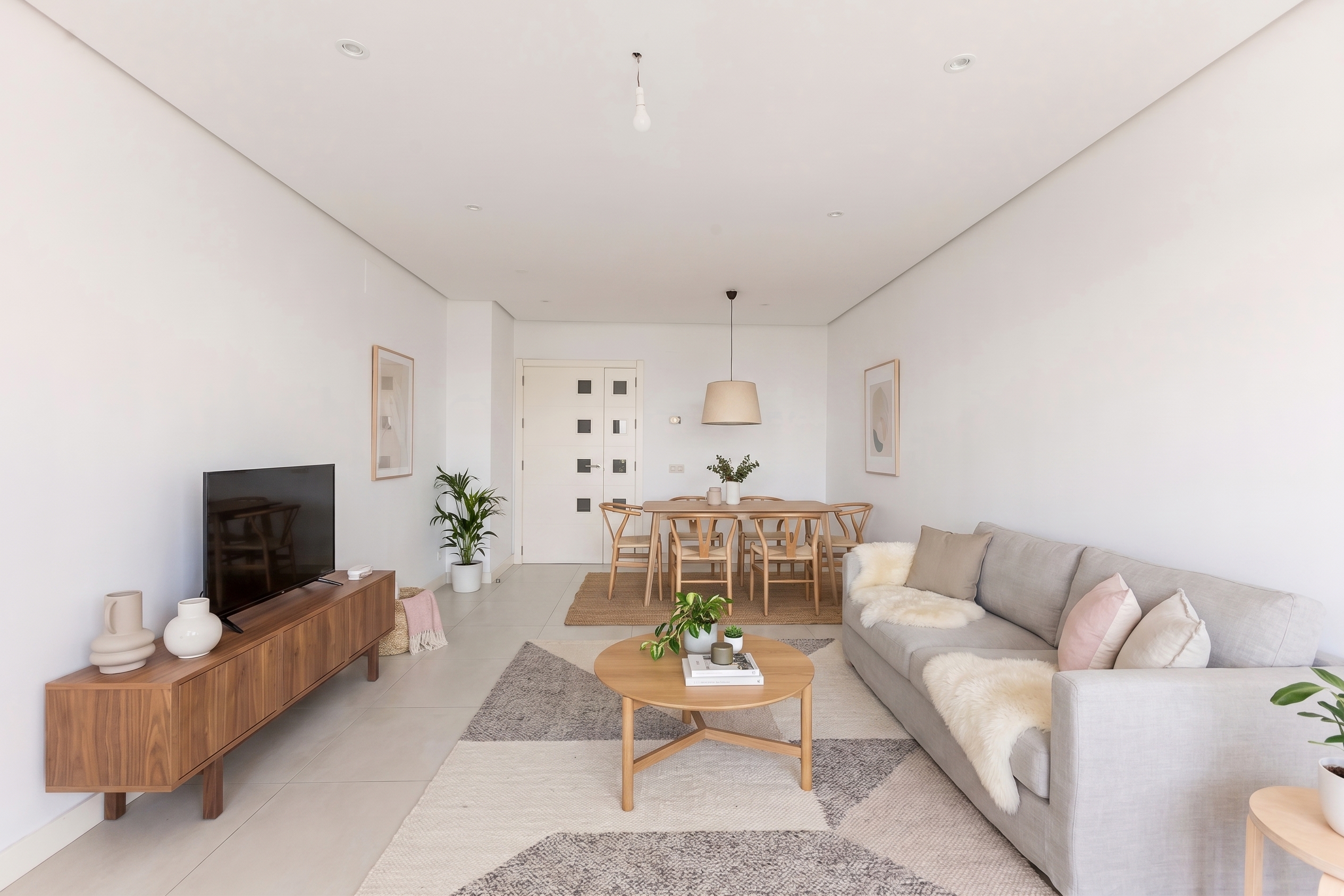 Spacious 3-bedroom apartment in Sanchinarro