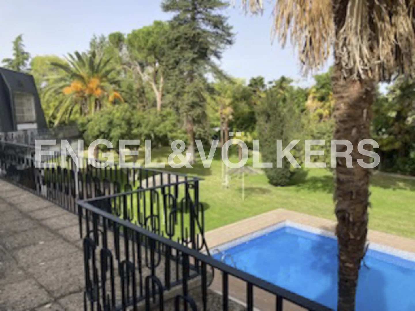 Spectacular mansion ideal for clinic in Majadahonda