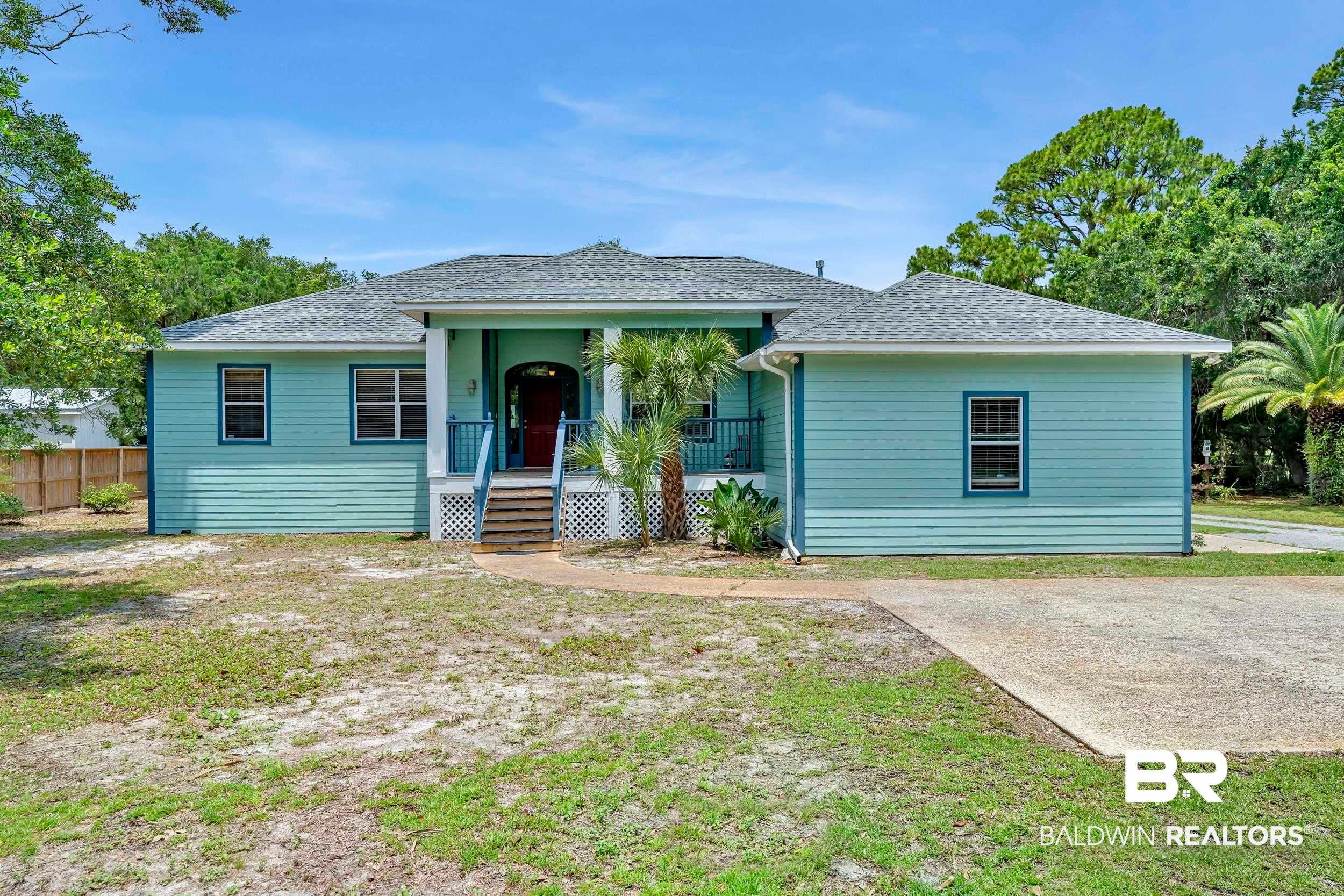 Gulf Coast Living with Privacy, Space & No HOA