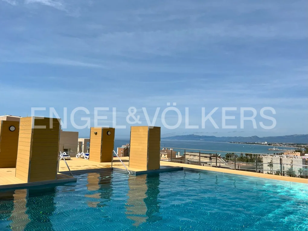Beautiful apartment with stunning sea views in the heart of Salou
