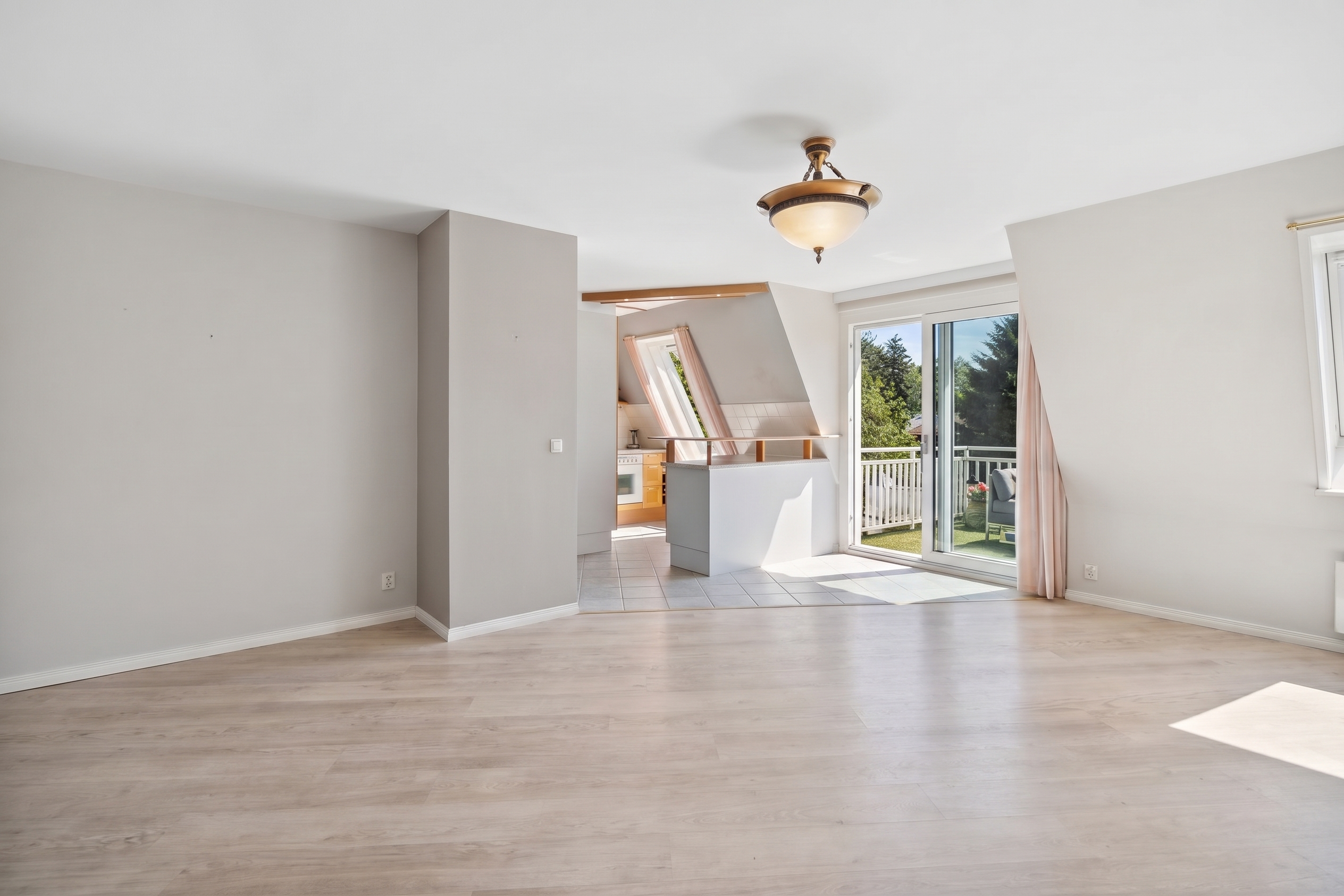 Charmante 3-Zimmer-Maisonette nähe Kalksburg – mit sonnigem Balkon und Weitblick!