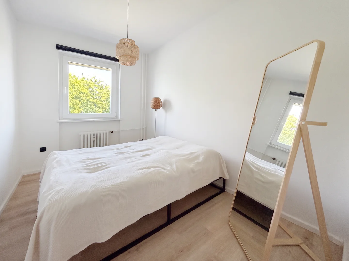 Stilvoll wohnen – Möblierte 2-Zimmer-Wohnung in Buckow - Photo 2