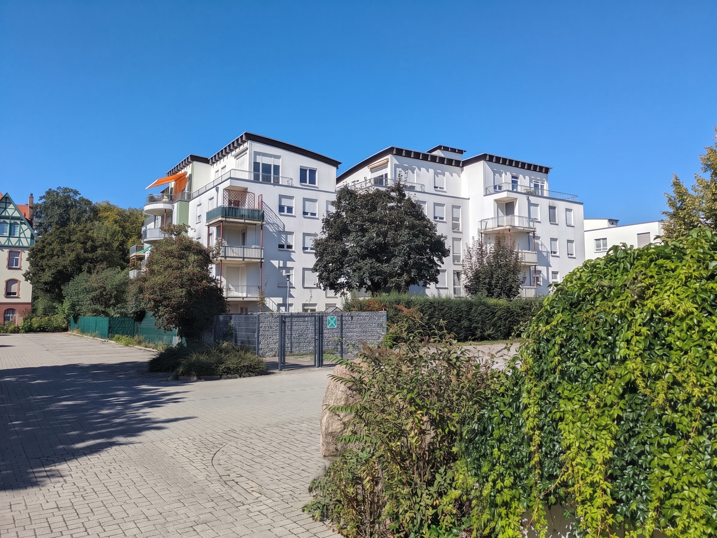 Ihr neues Zuhause mit Balkon, Aufzug und Tiefgaragenstellplatz im Zentrum von Cottbus