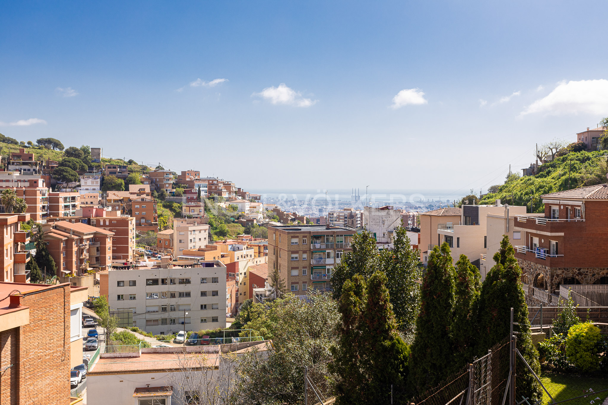 3-story detached house with parking for 2 cars in Sant Genis dels Agudells