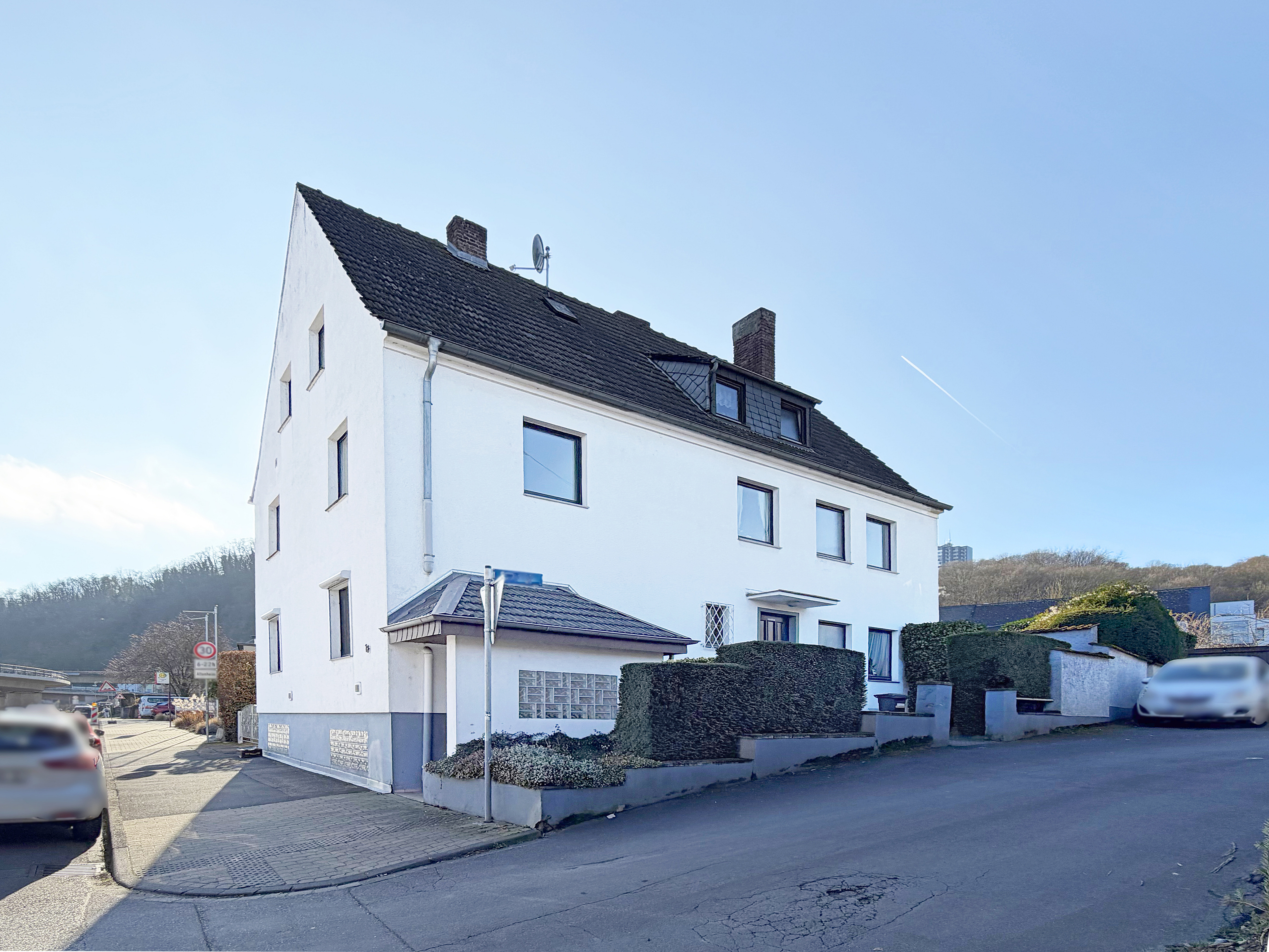 Attraktive Kapitalanlage in Koblenz Südstadt – Dreifamilienhaus mit Entwicklungspotenzial