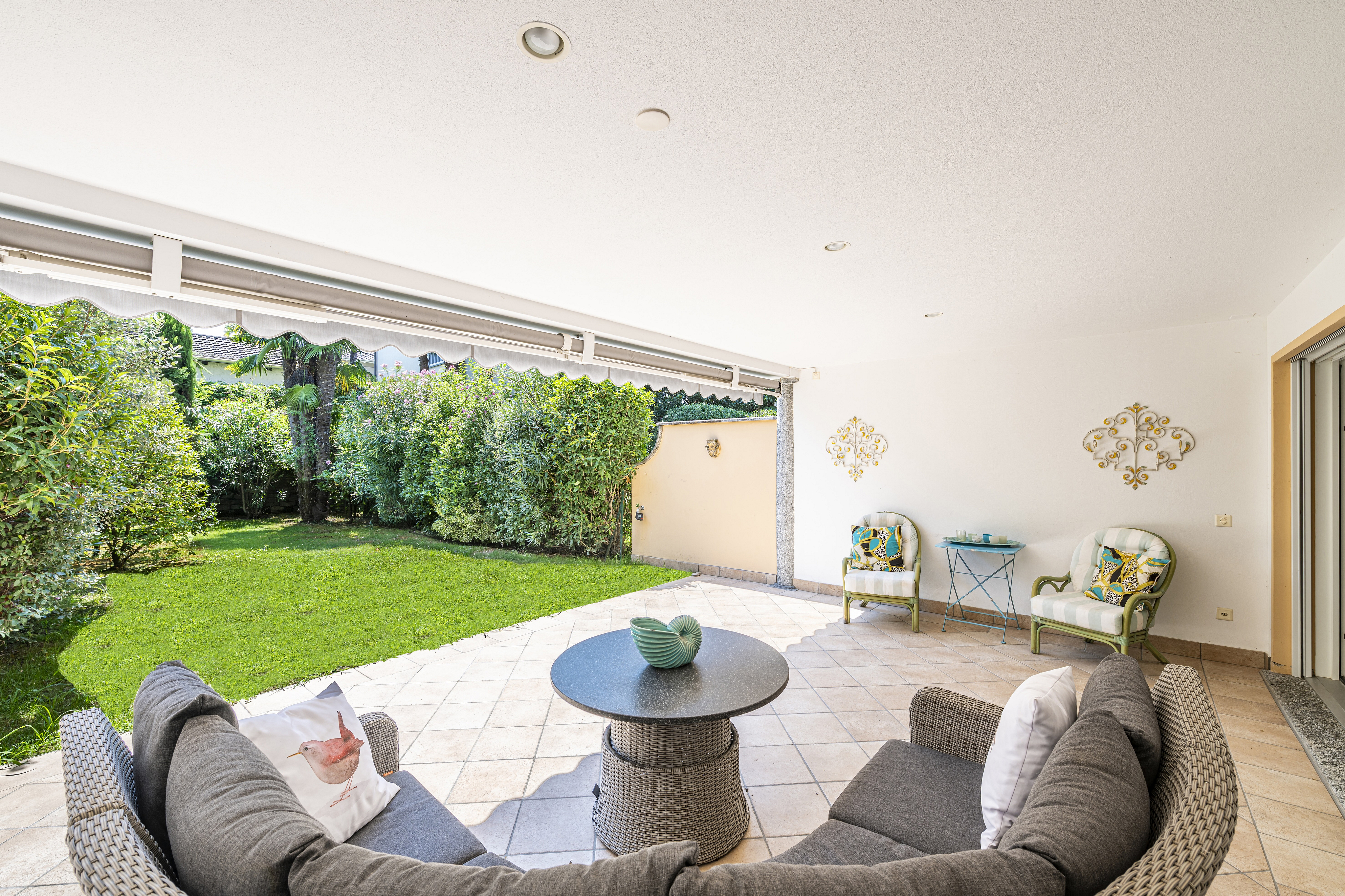 Garden paradise with exceptional charm (11)