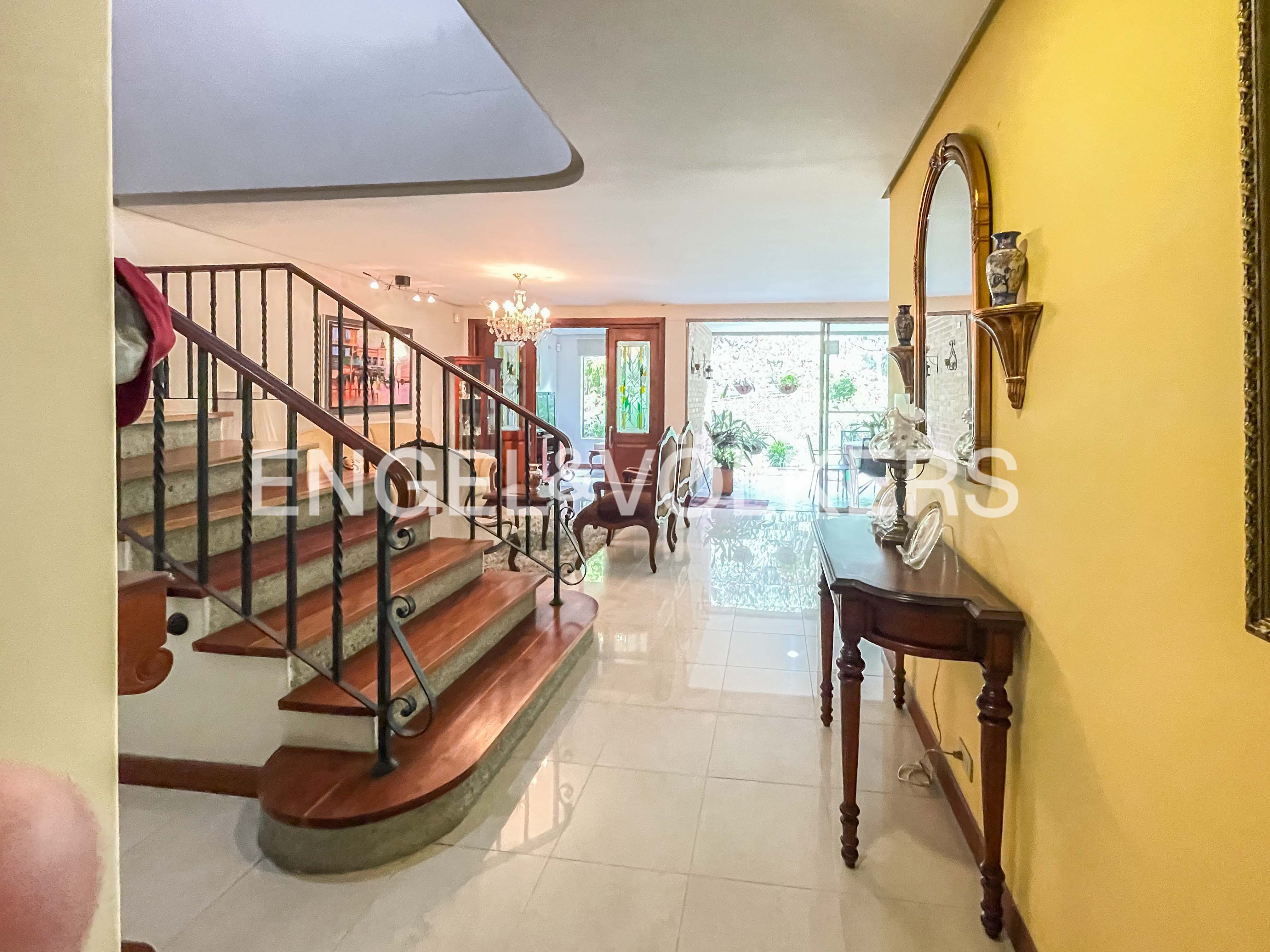 Casa con jardín para venta en San Lucas