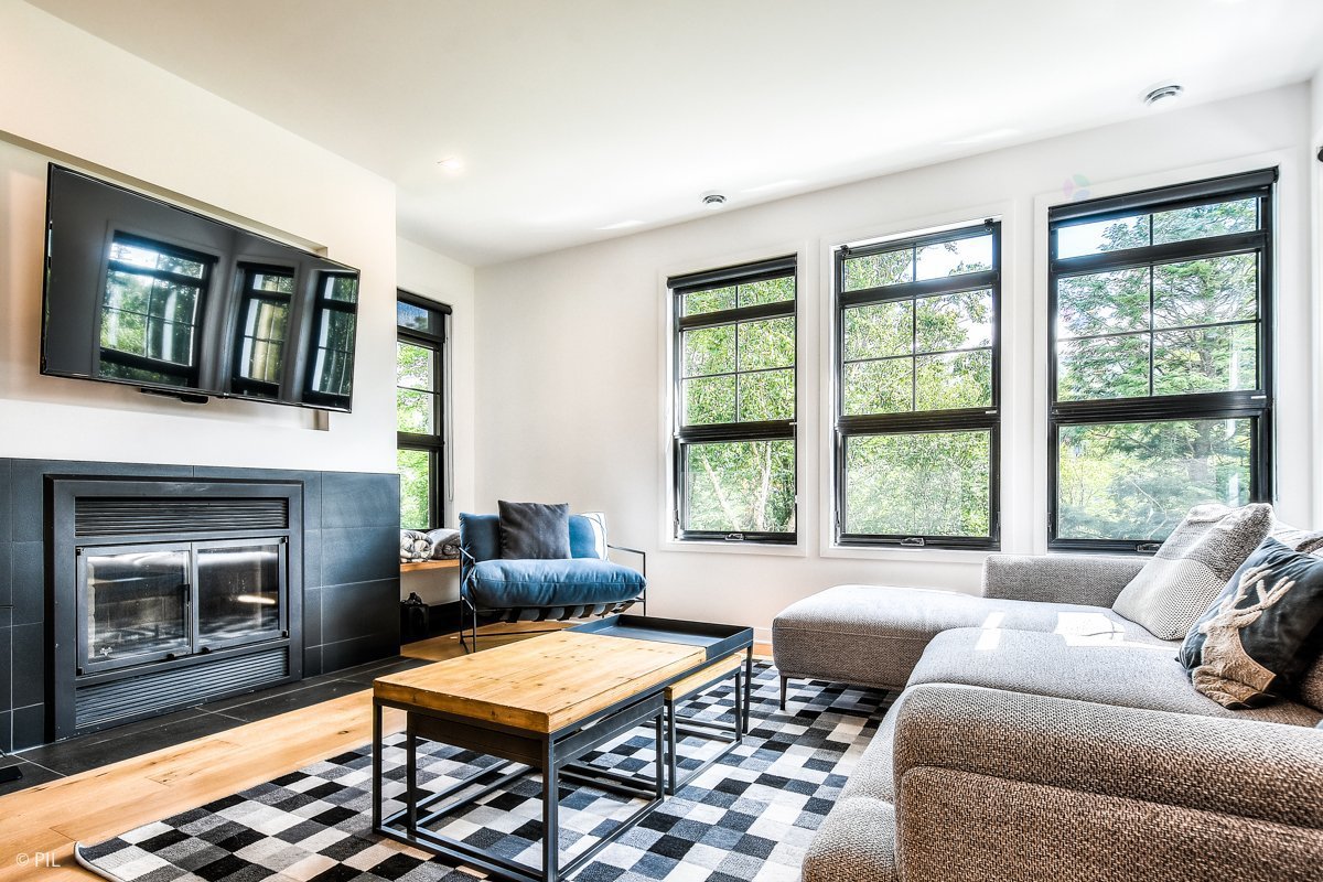Magnificent 2-bedroom condo in a prime location.