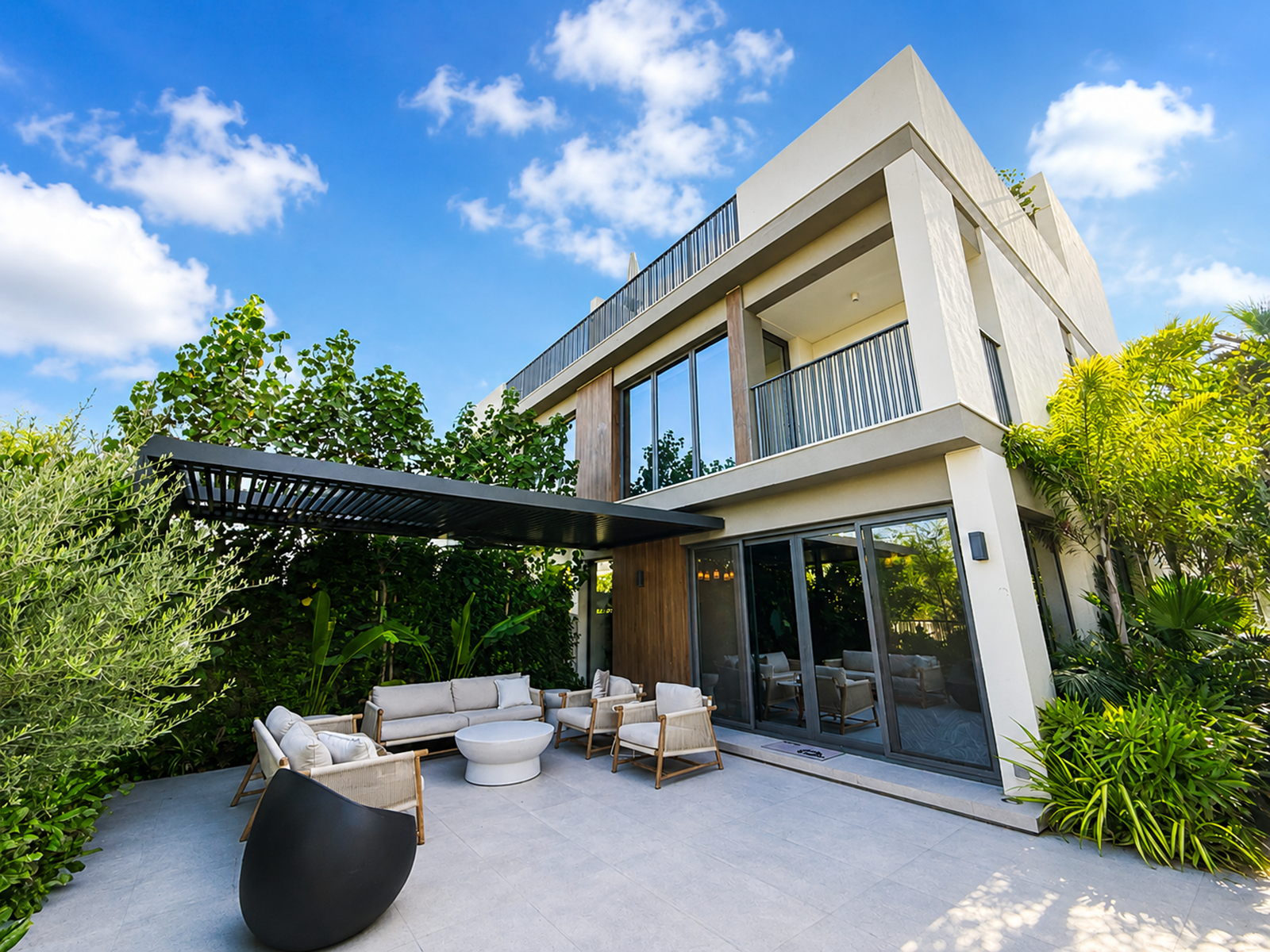 Luxury Upgrades | Green Belt | Furnished