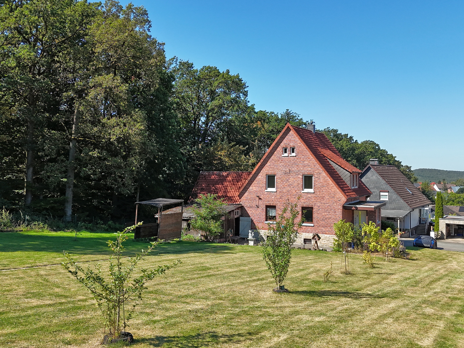 Einfamilienhaus mit Potenzial - auf weitläufigem Grundstück direkt am Waldrand