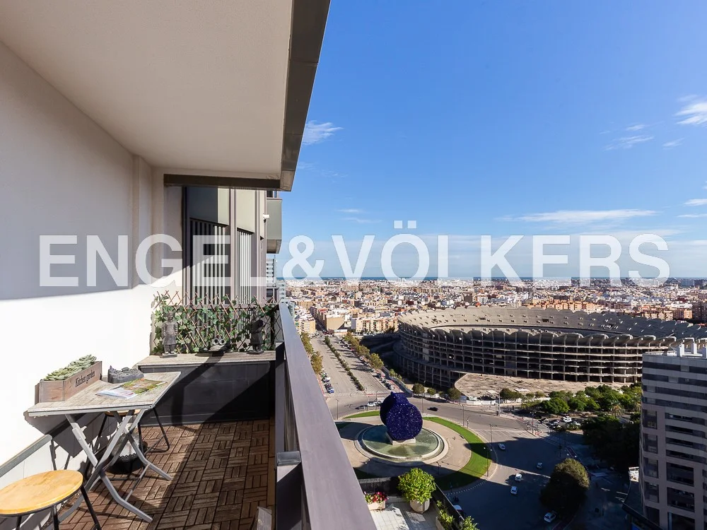 Property with unbeatable views in C. Valencianas