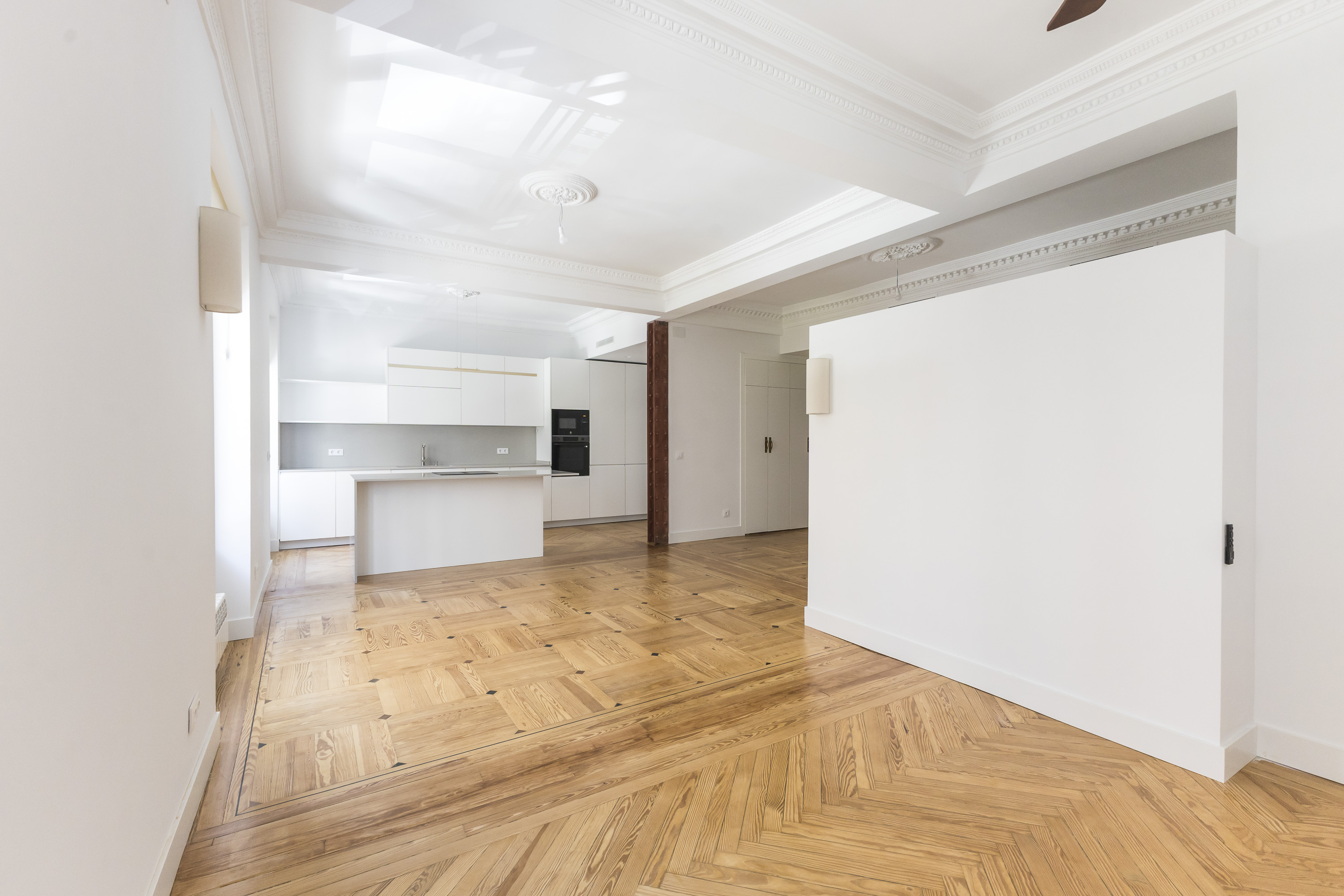 Renovated 3-bedroom apartment, brand new