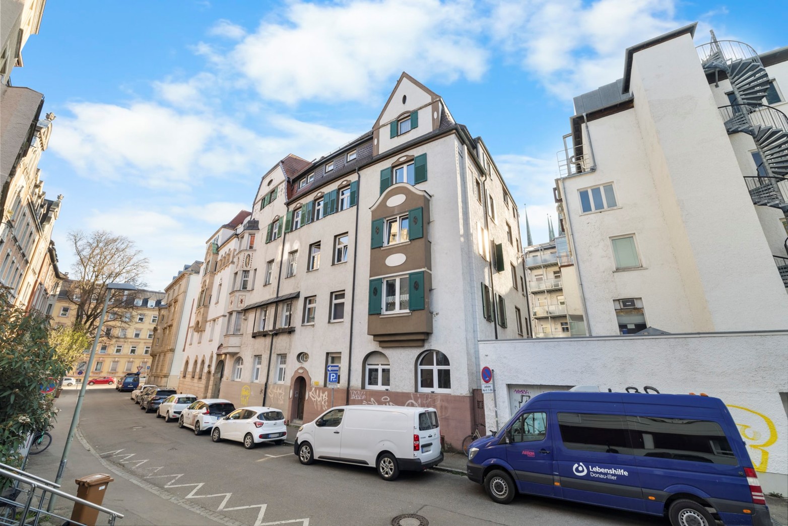 Denkmalgeschützte Altbauwohnung im 3. OG in Top Lage