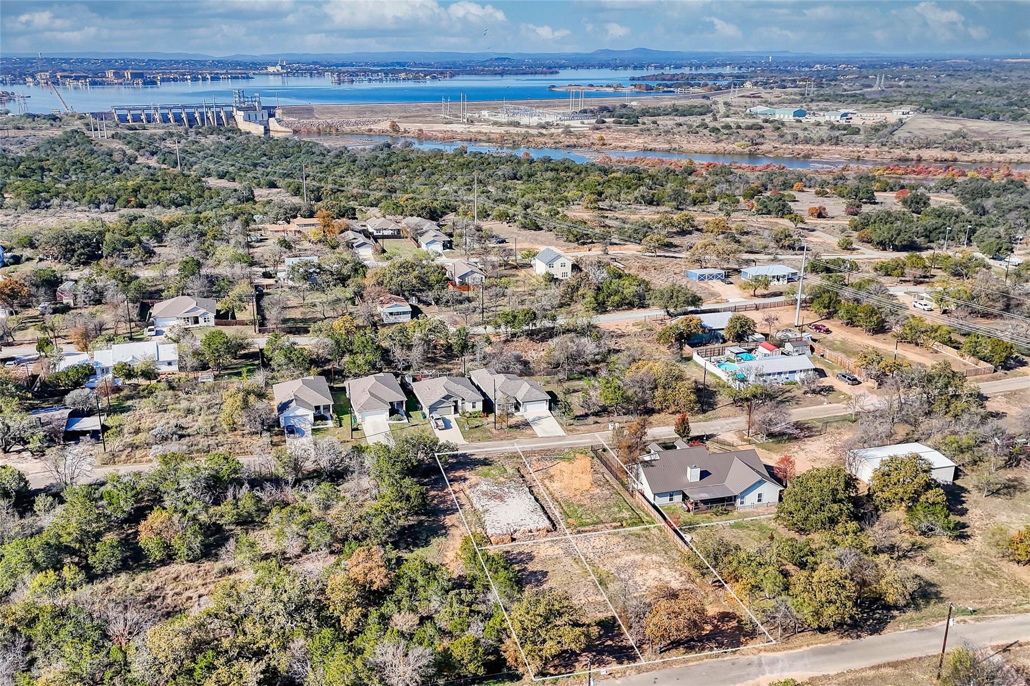 Prime Cottonwood Shores Lots Between Two Lakes