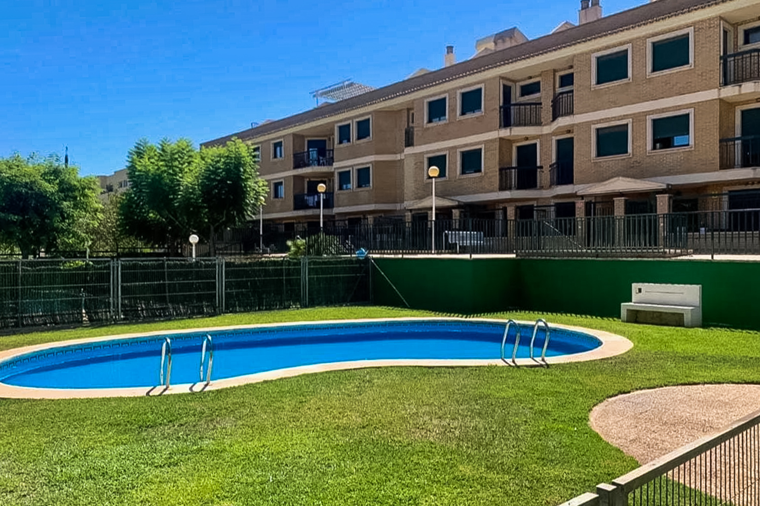 Magnificent townhouse in Torrent